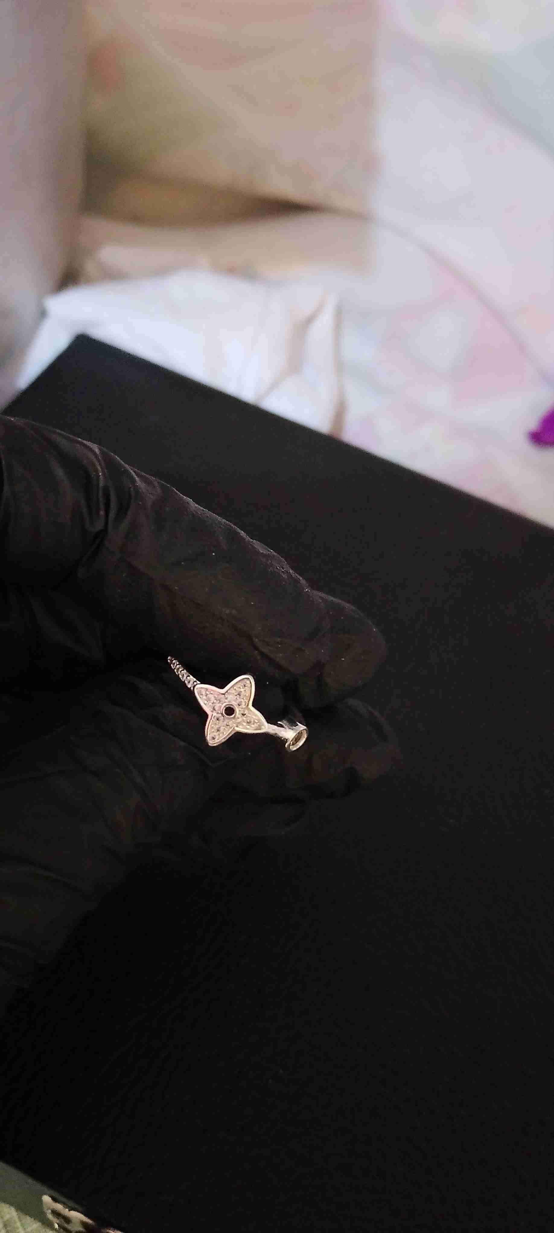 Anillo en forma de estrella - miniatura 2