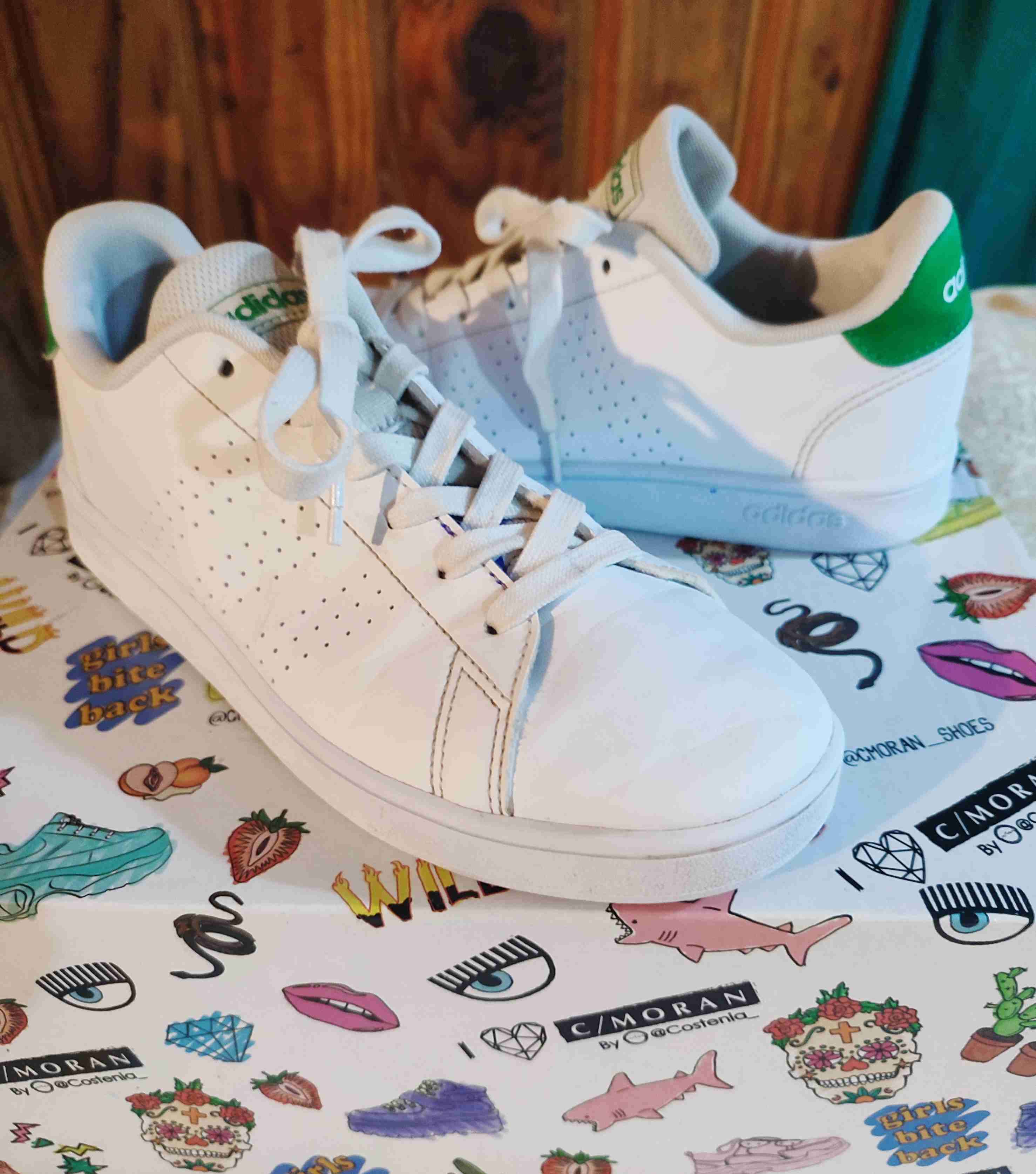 Zapatillas blancas Adidas estilo clásico - miniatura 5