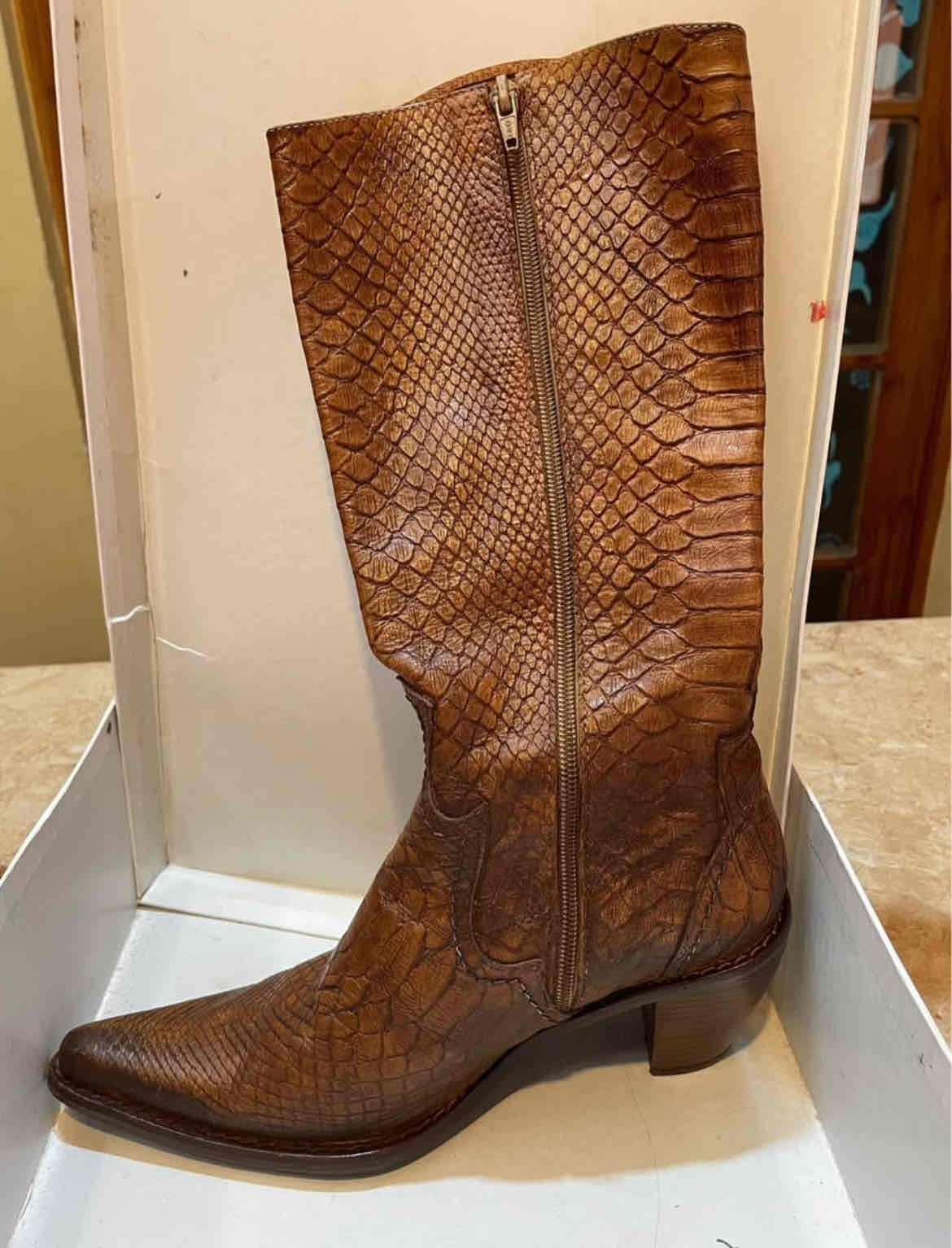 Botas vaqueras cuero color caramelo - miniatura 3