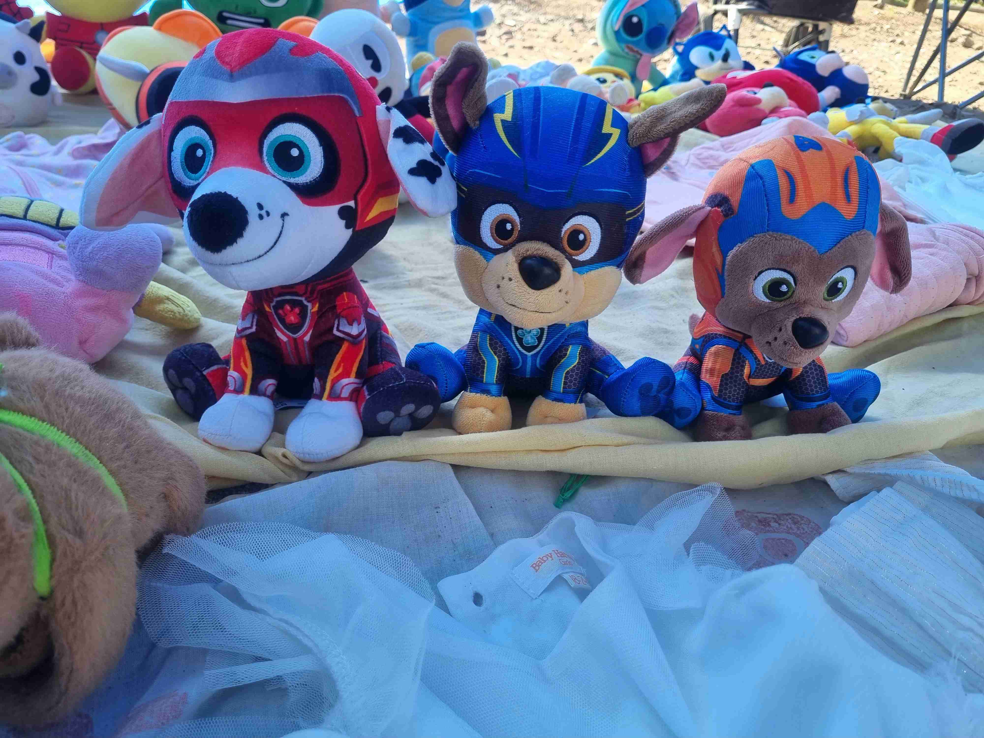 Peluches variados temáticos - 6