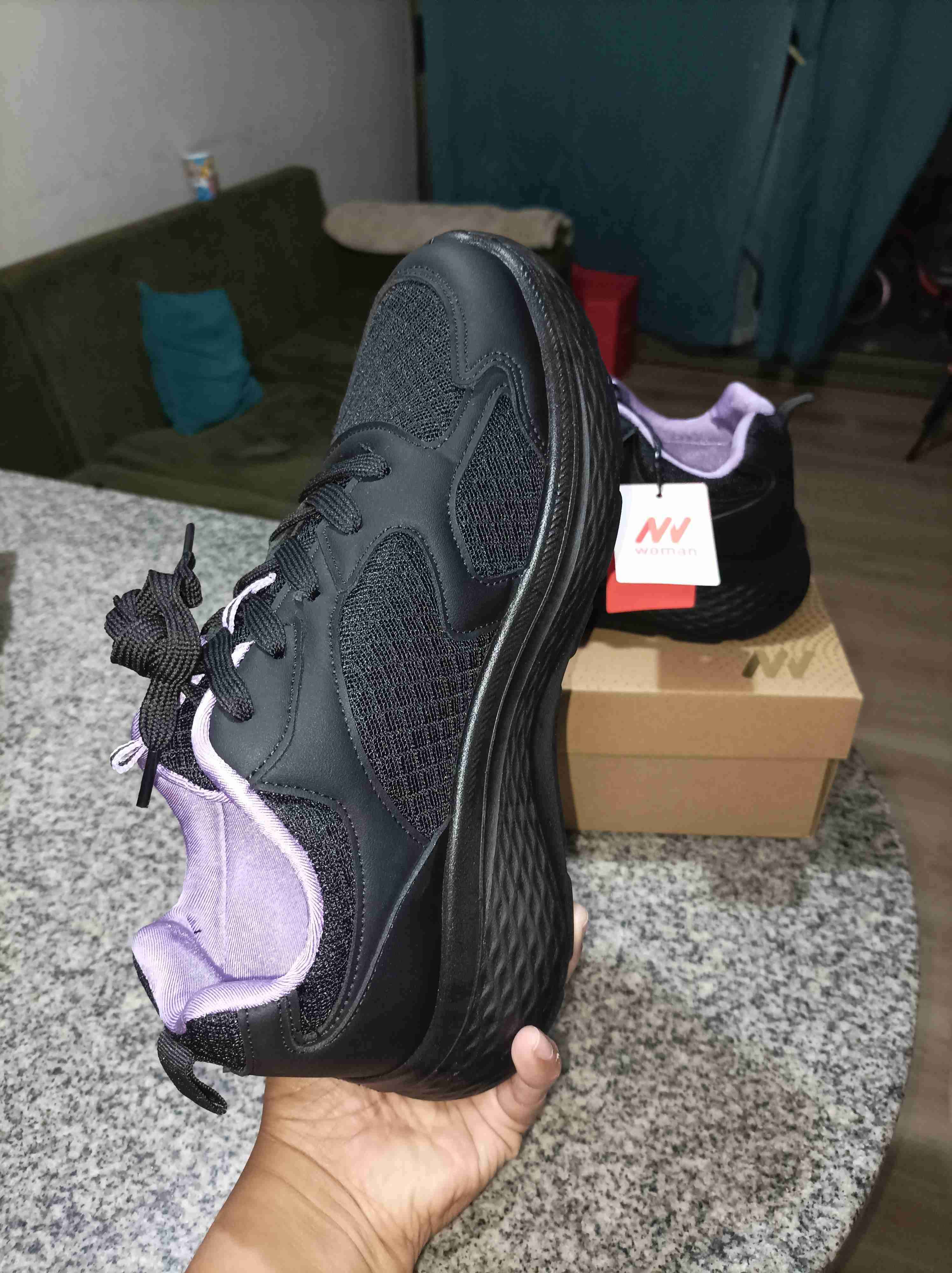 Zapatillas deportivas negras nuevas - 2