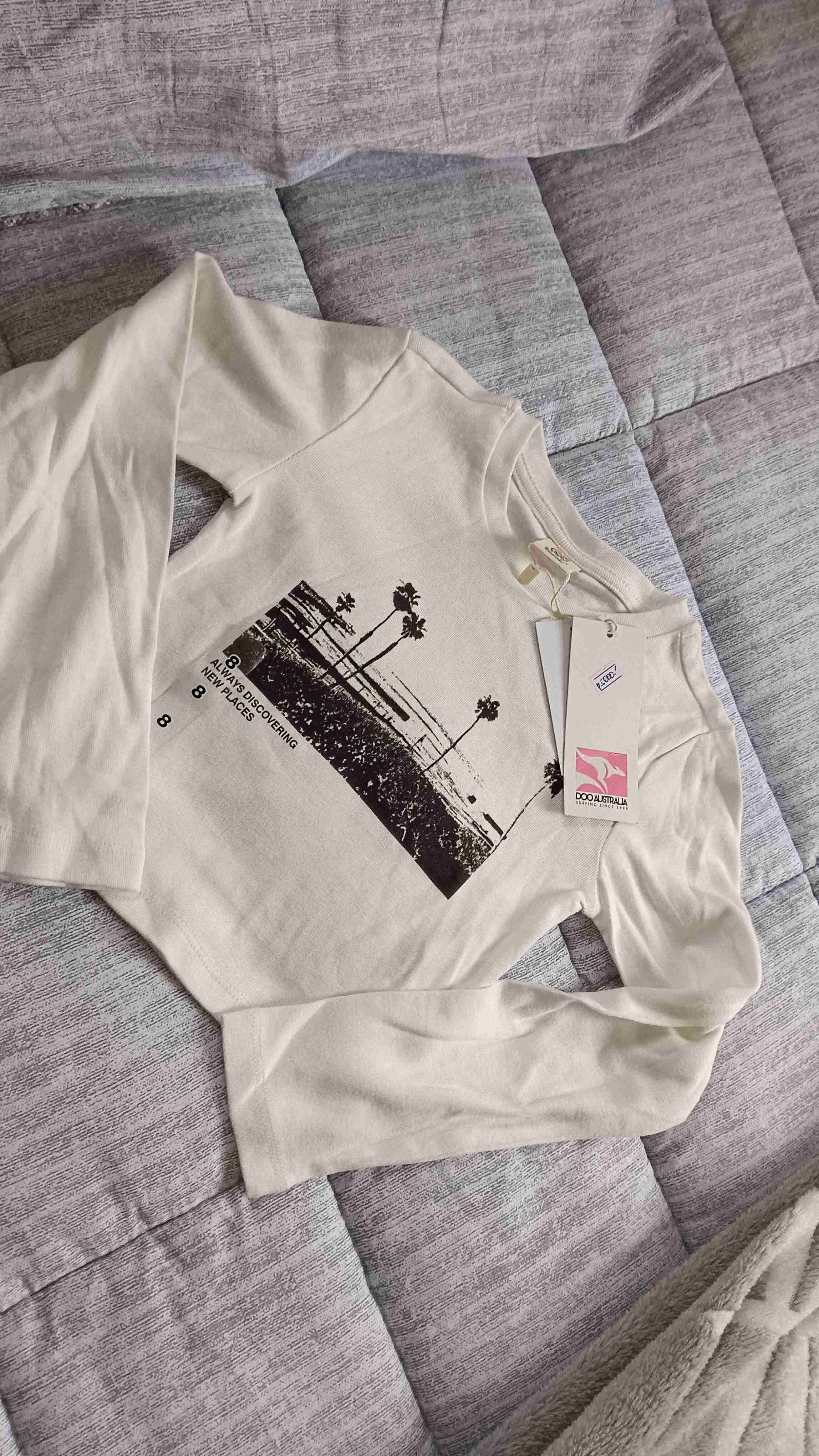 Polera manga larga blanca estampada - miniatura 1