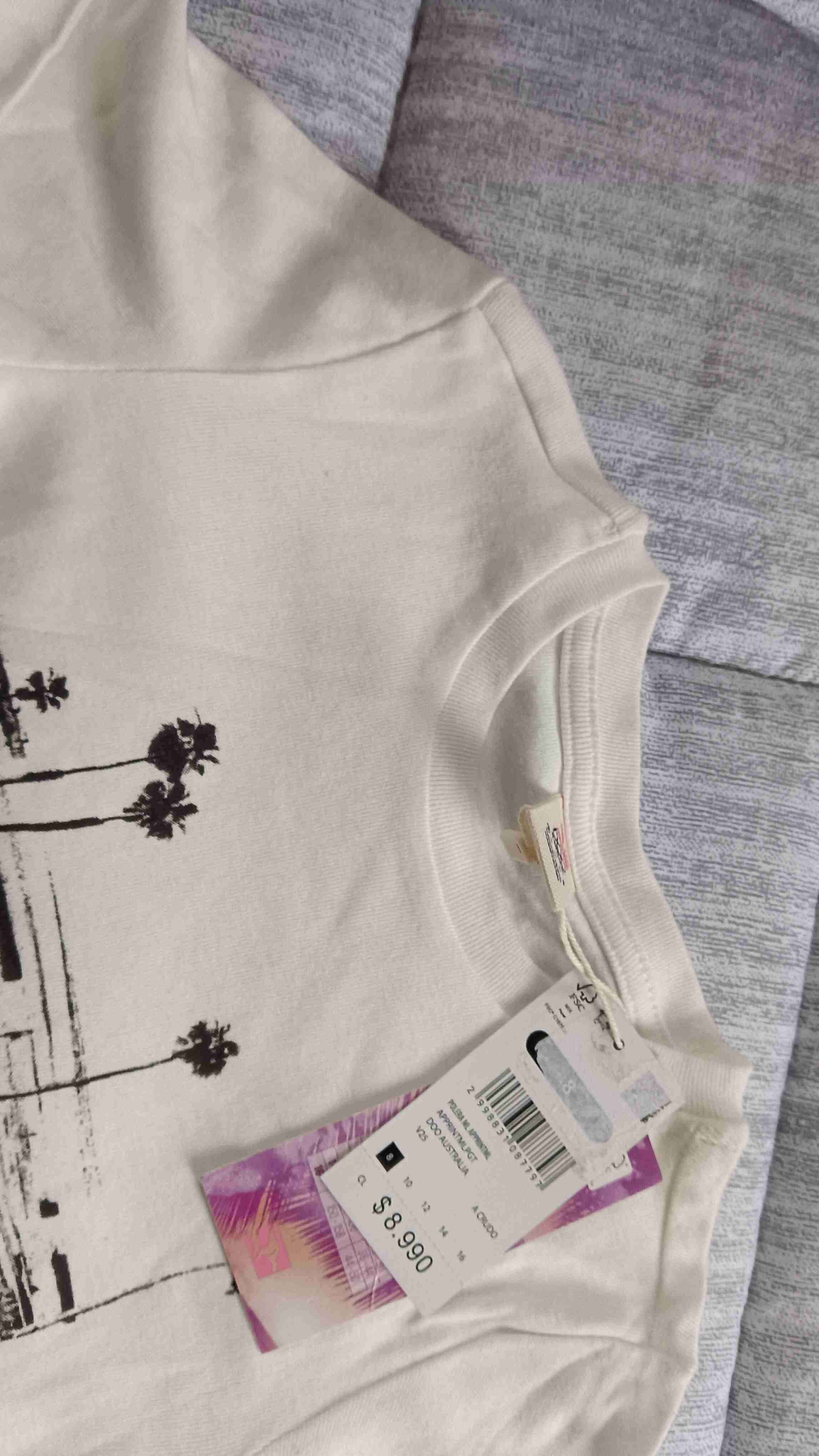 Polera manga larga blanca estampada - miniatura 3