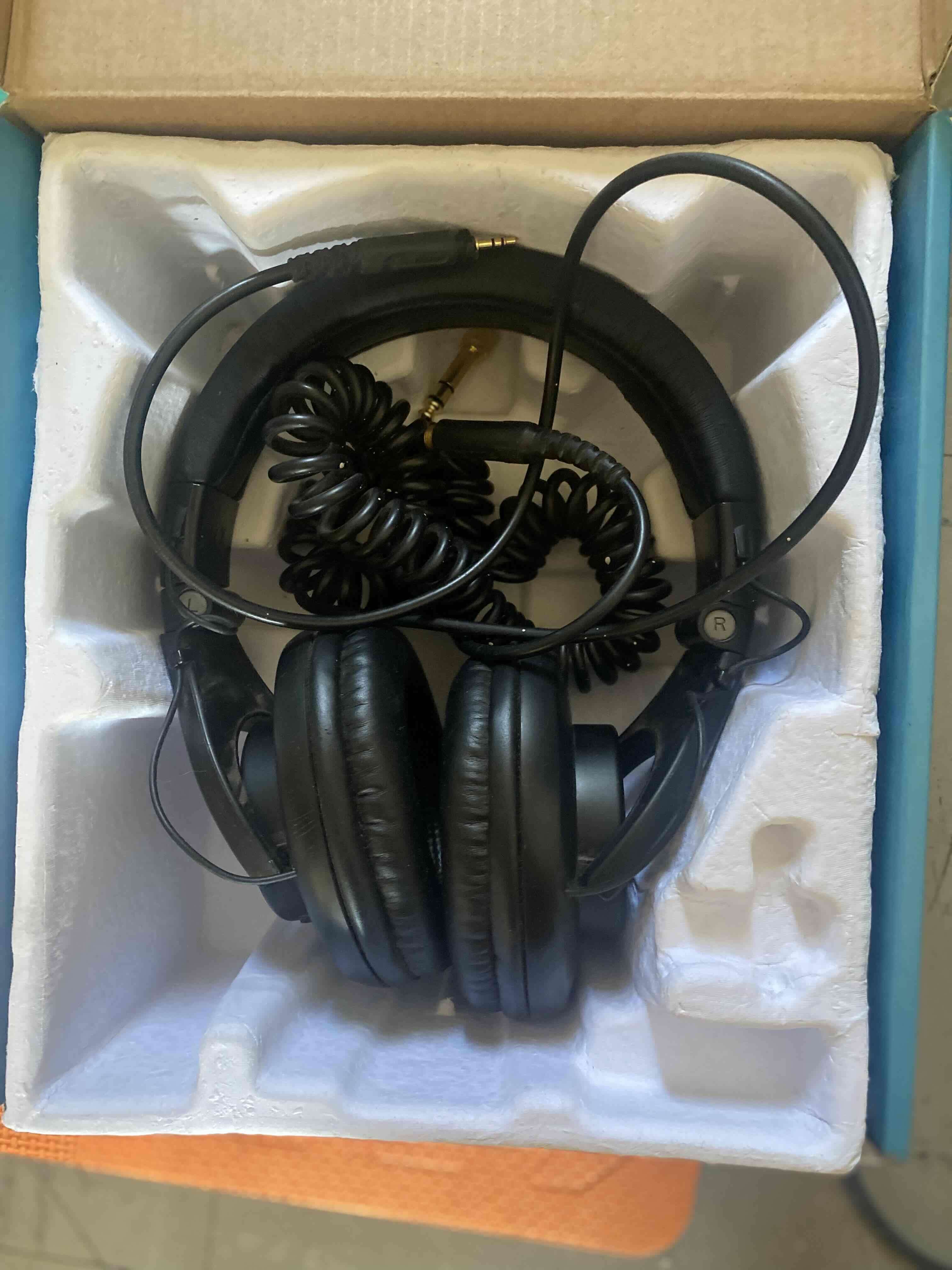 Audífonos Shure SRH440 Negro - miniatura 4