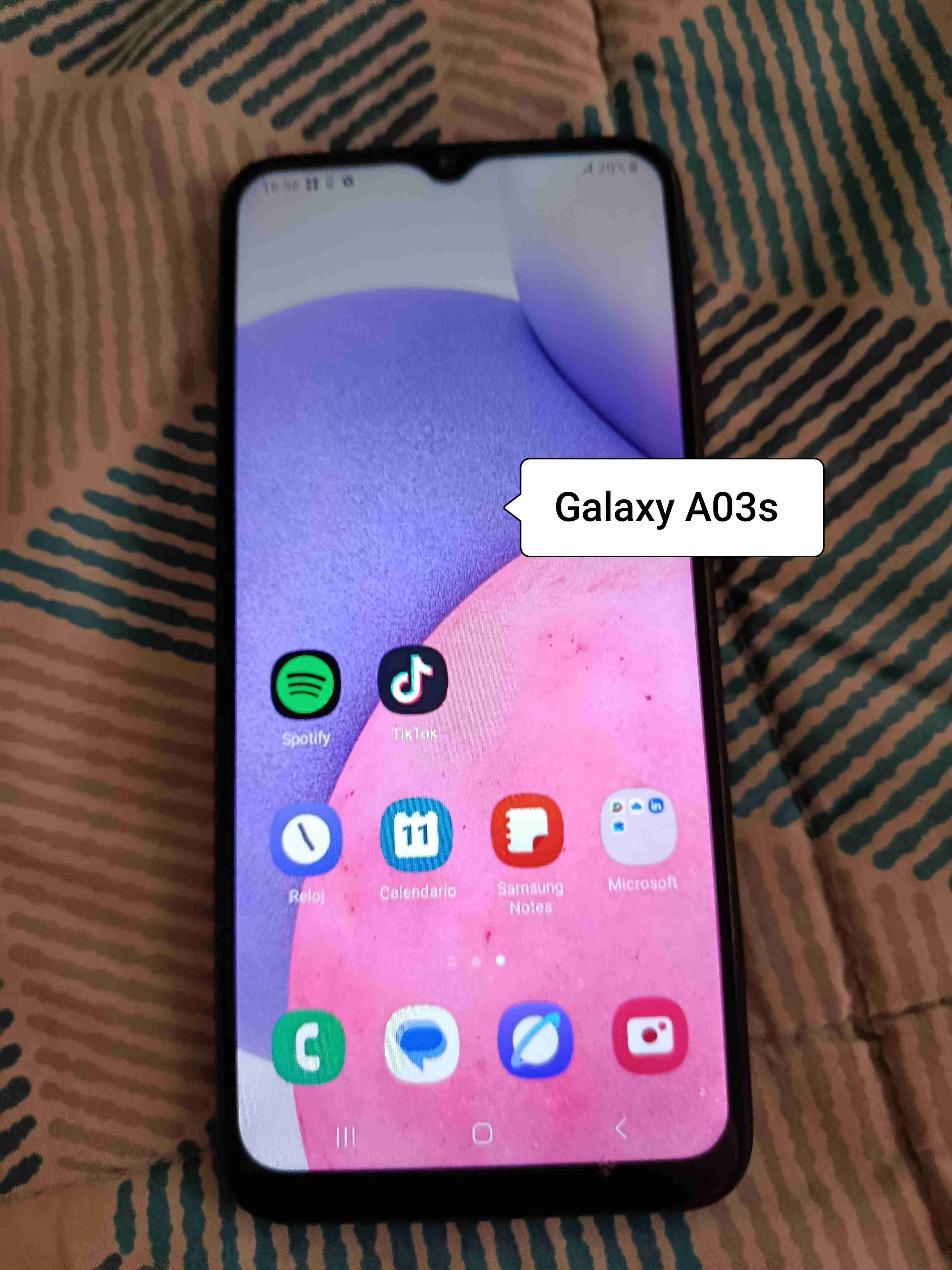 Samsung Galaxy A03s negro - 2