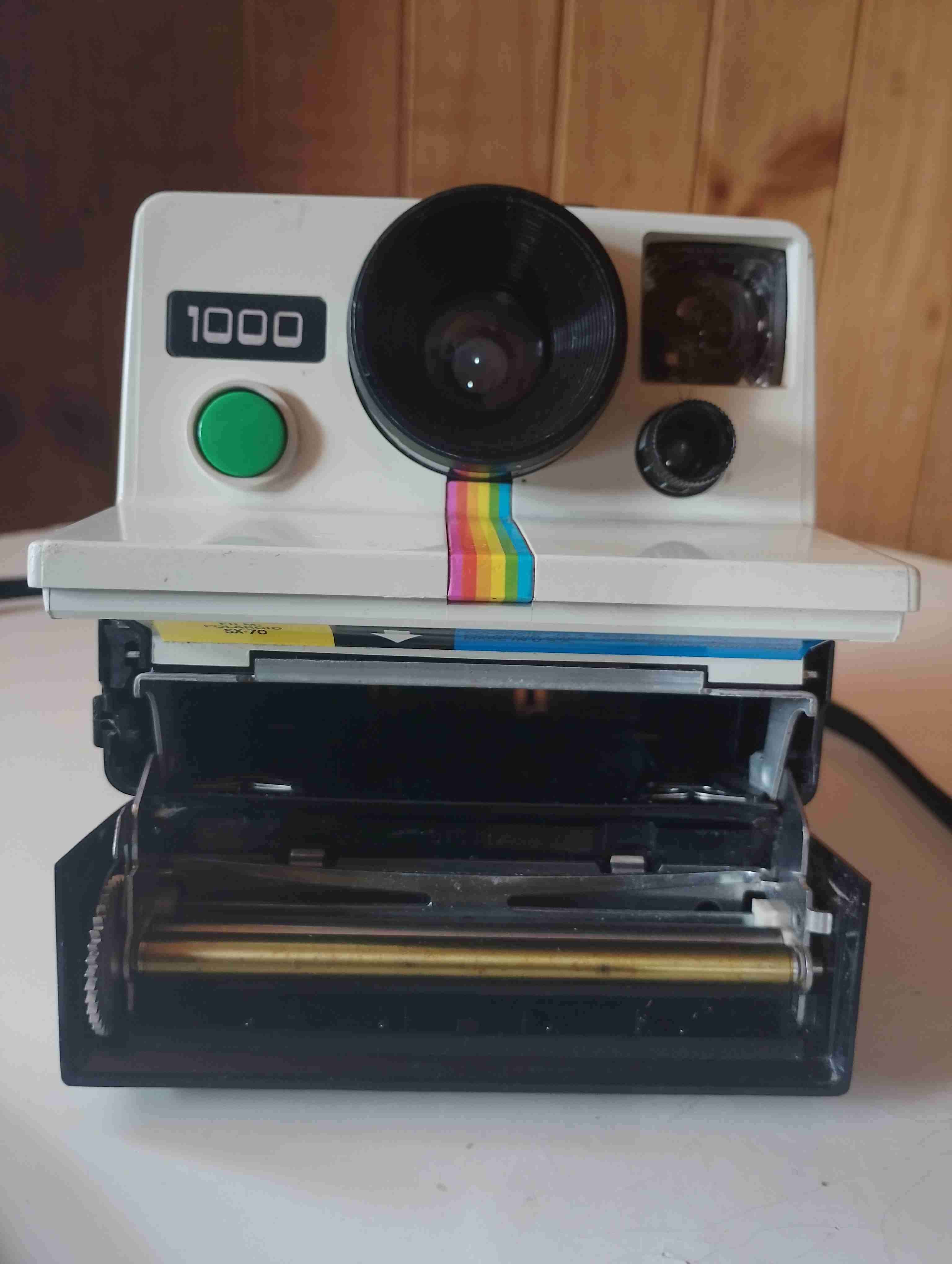 Cámara Polaroid vintage - miniatura 1