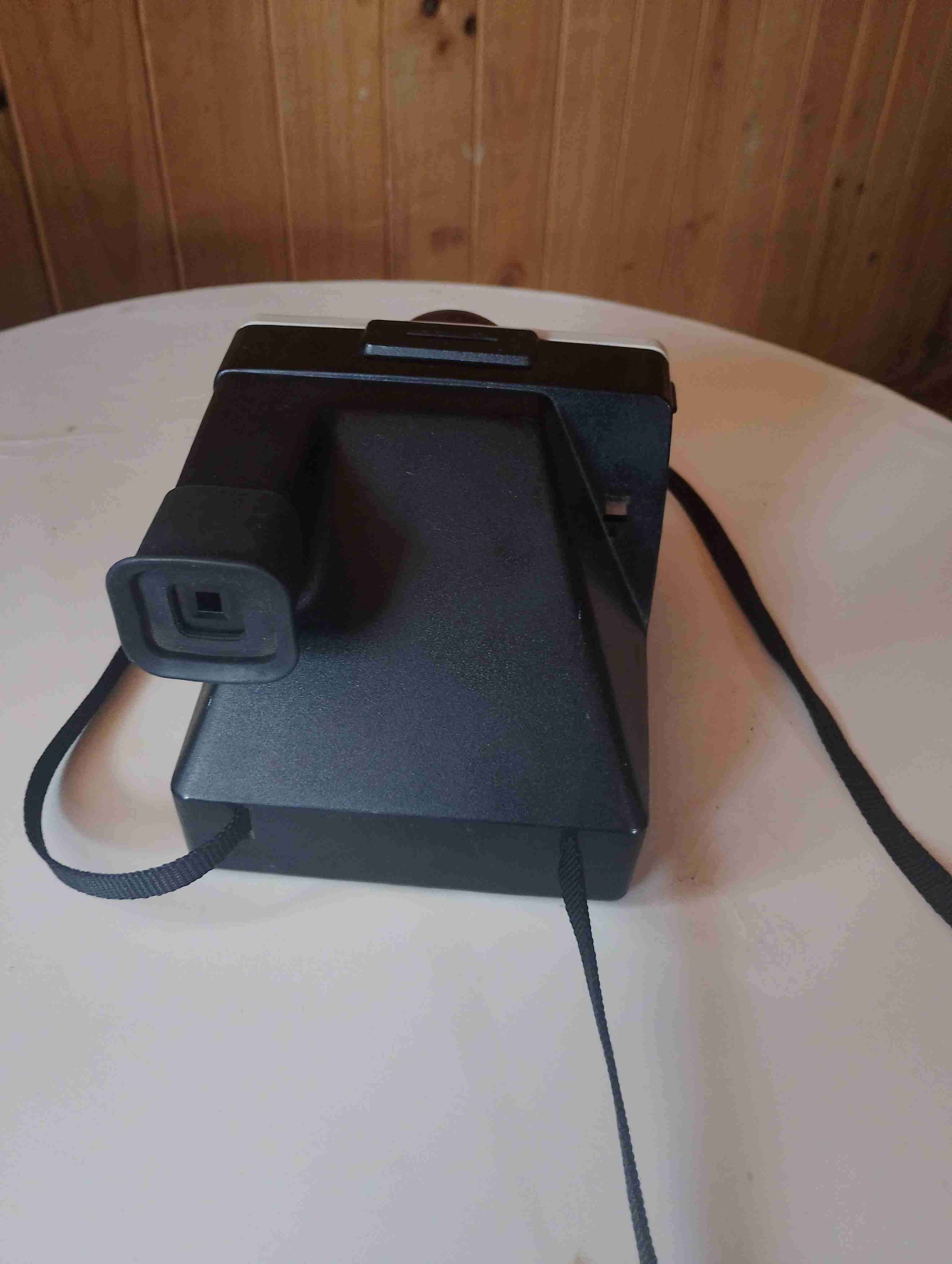 Cámara Polaroid vintage - miniatura 3