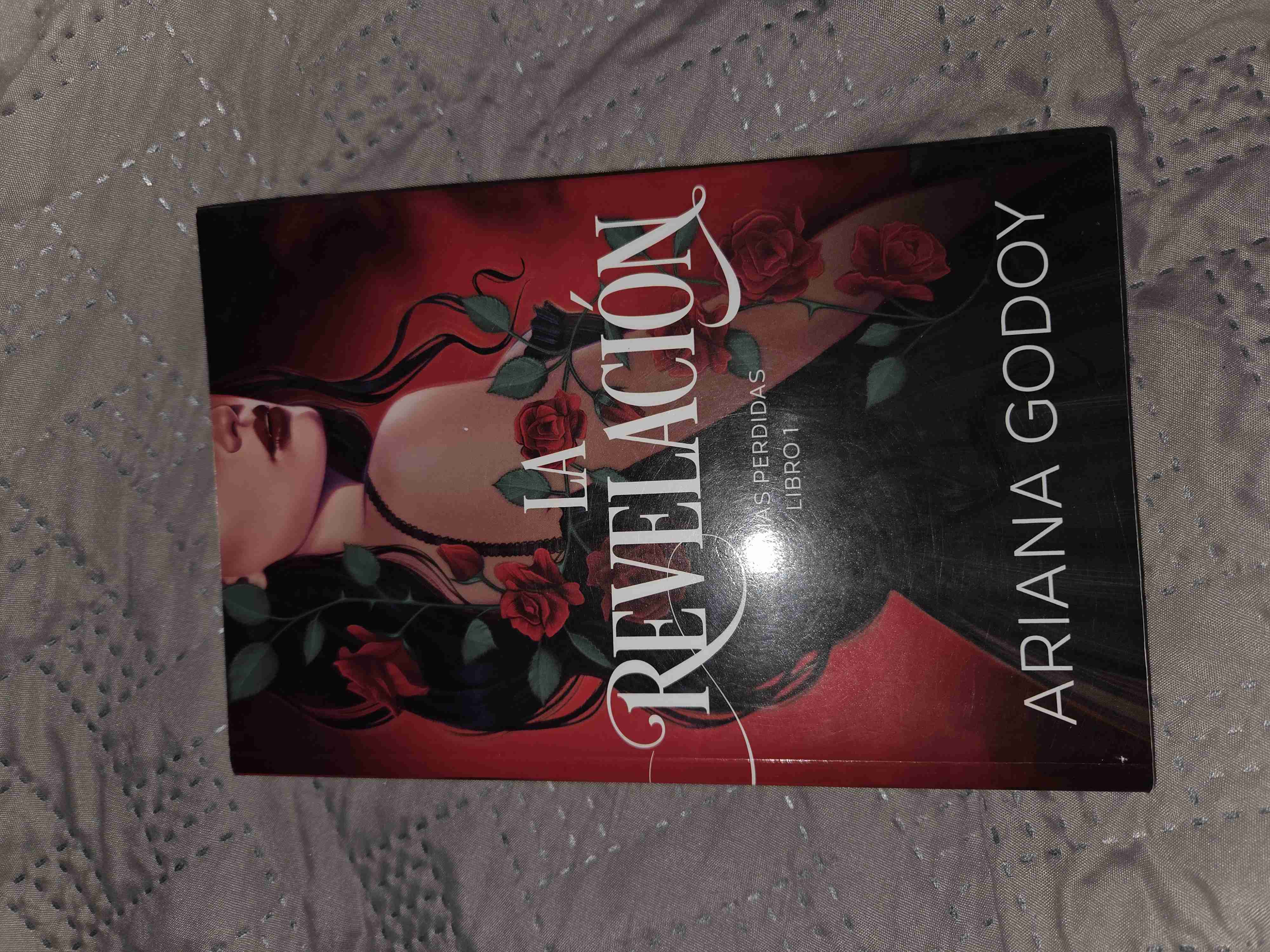 Libro 'La Revelación' de Ariana Godoy