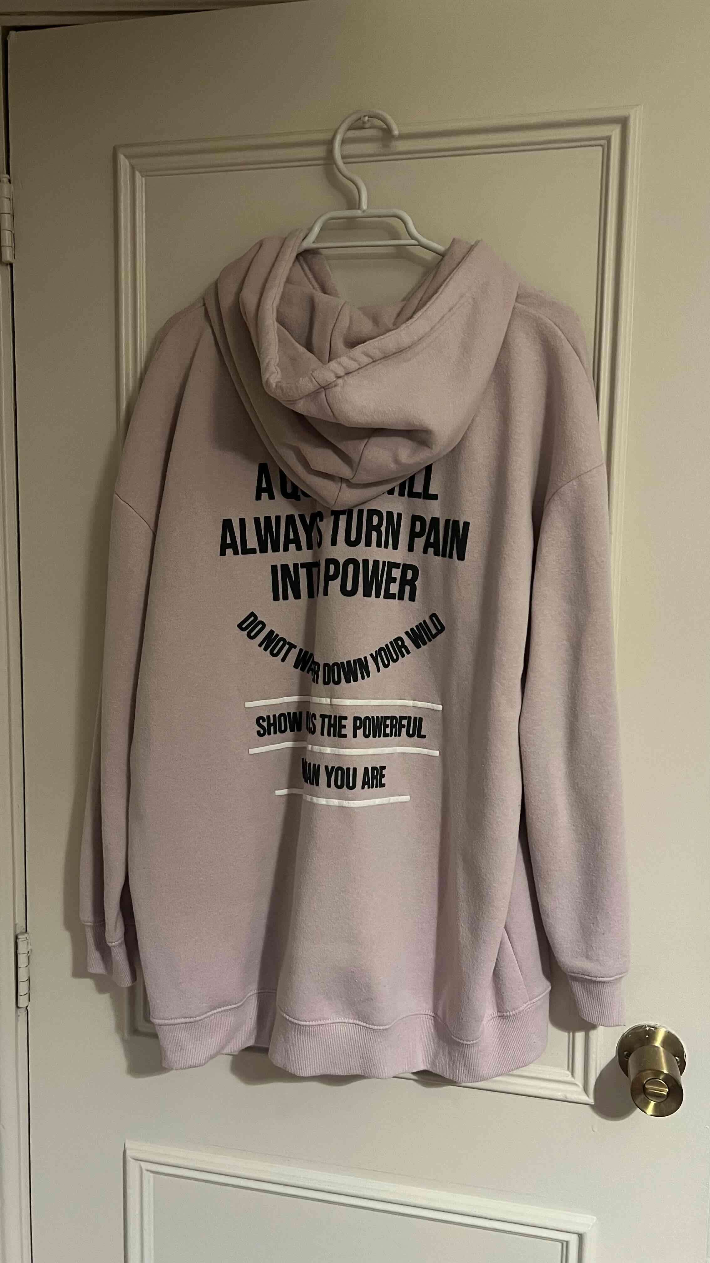 Polerón rosado claro  canguro - miniatura 2