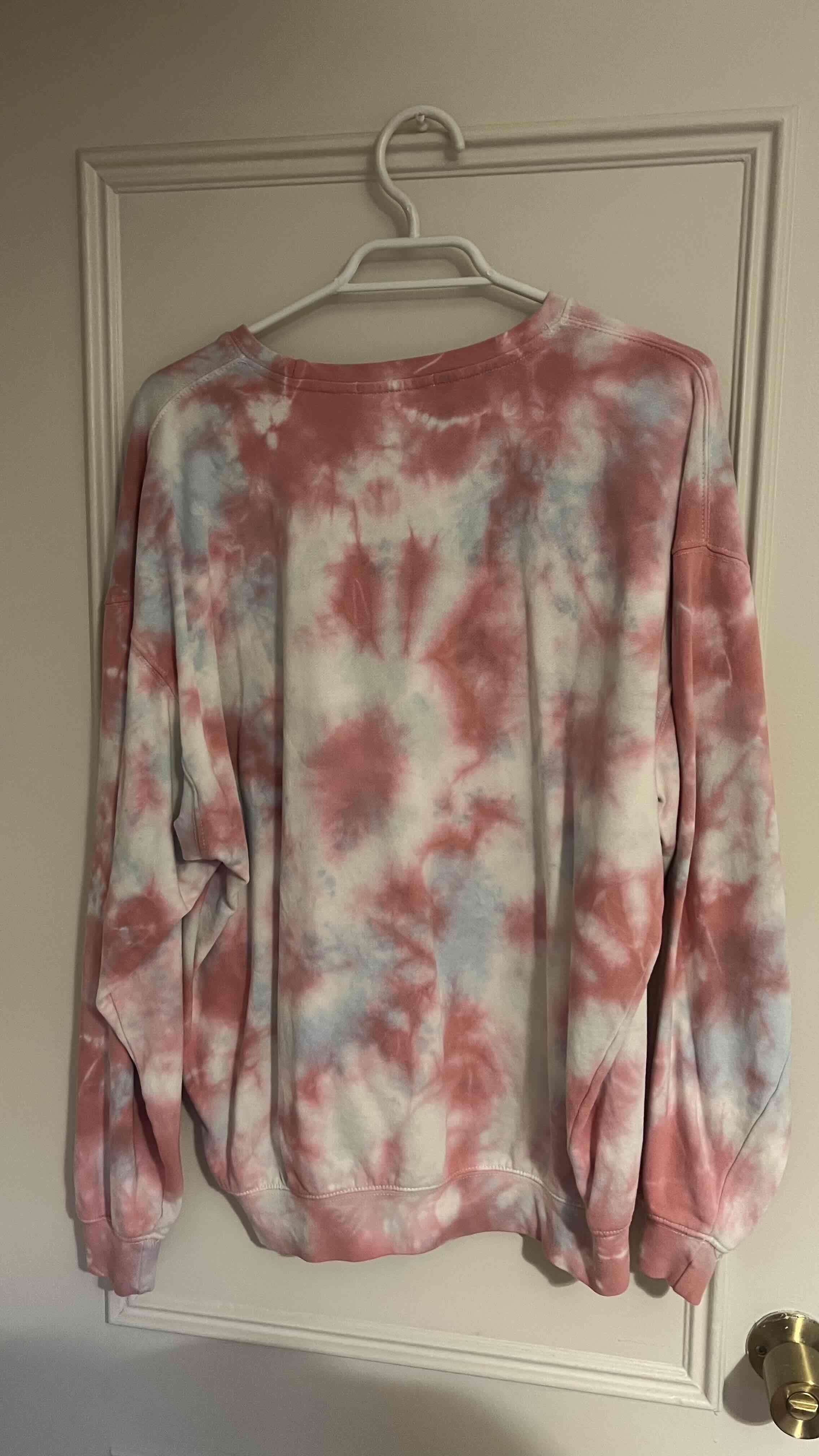 Polerón tie-dye rosado y celeste - miniatura 3