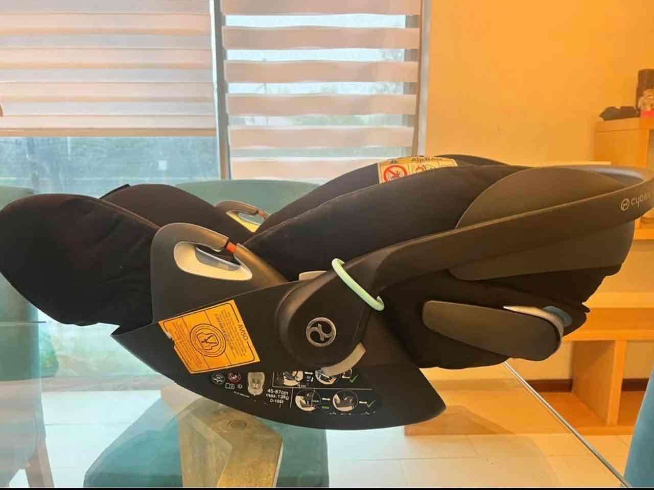 Silla de auto Cybex cloud zi-size negra - miniatura 4