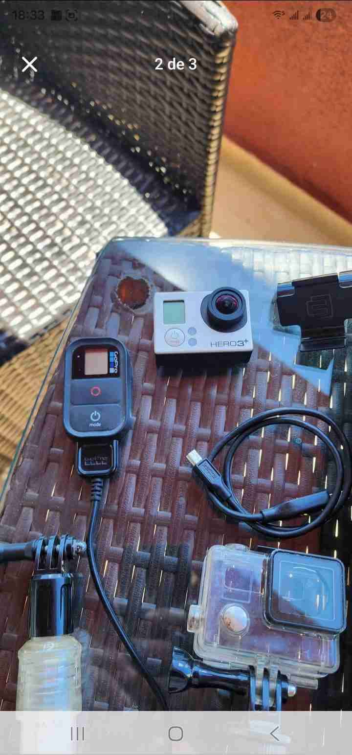 Cámara GoPro HERO3+ con accesorios - miniatura 1