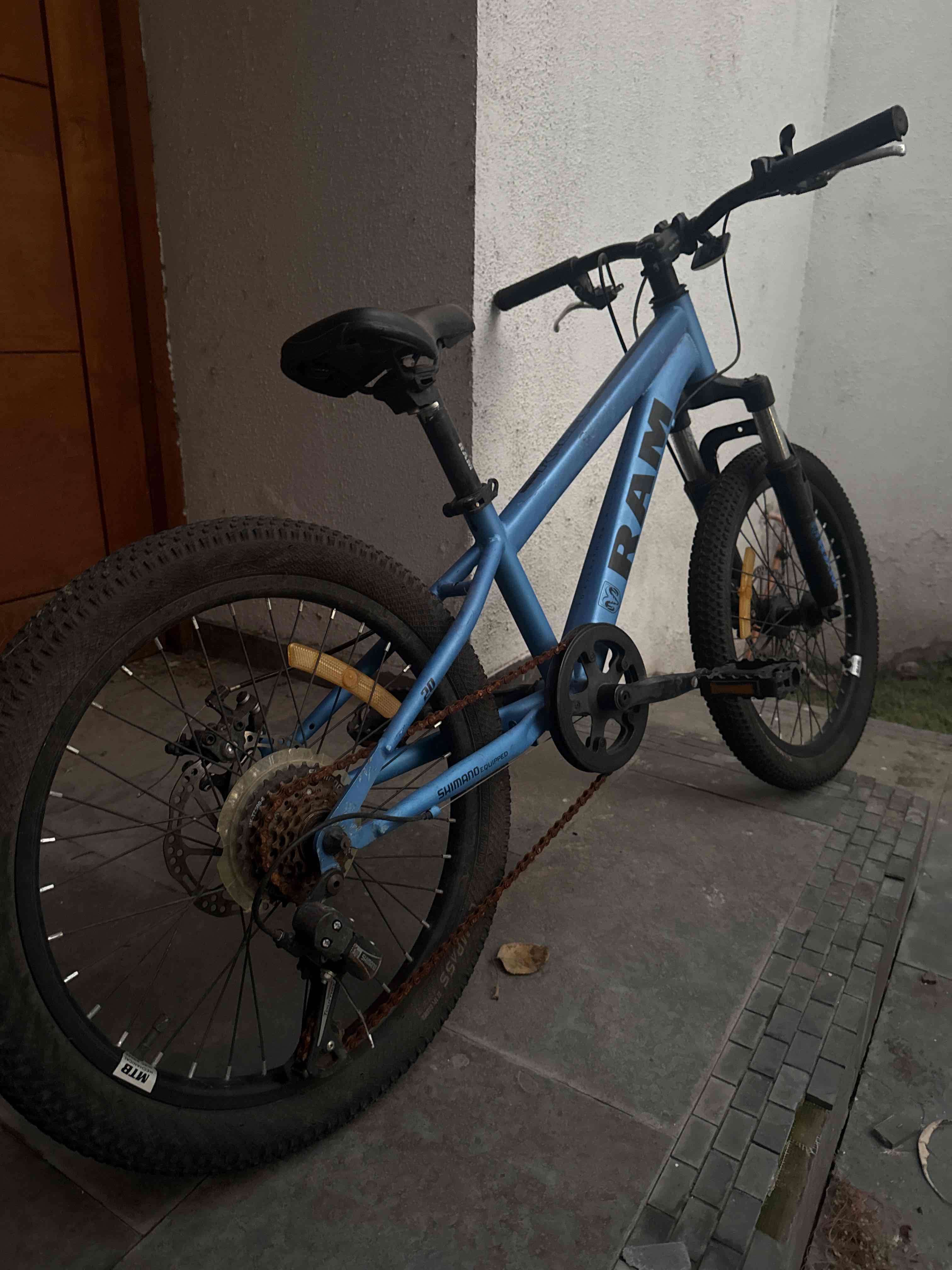 Bicicleta mountain bike azul RAM - 4