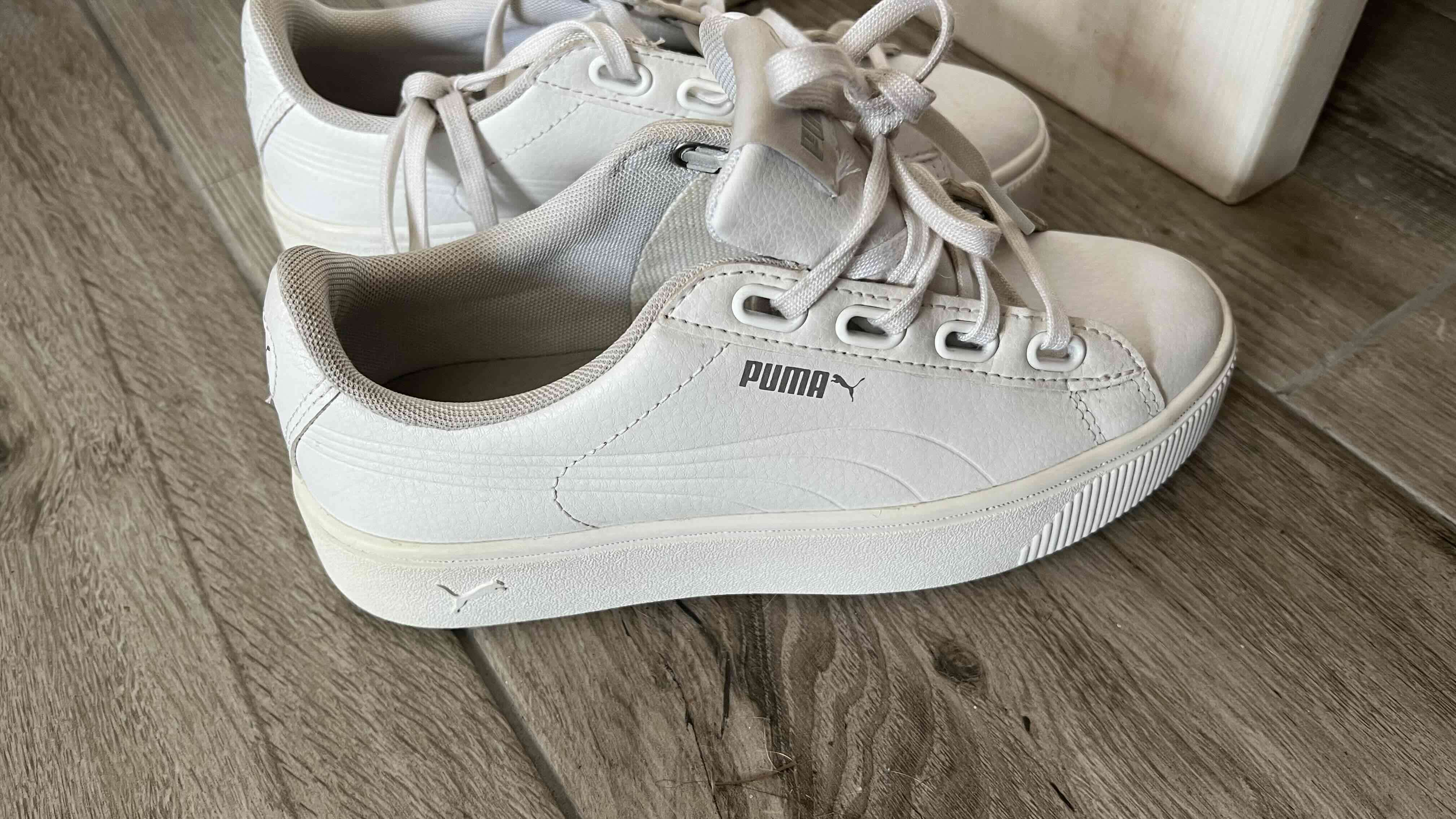 Zapatillas blancas Puma nuevas - miniatura 1