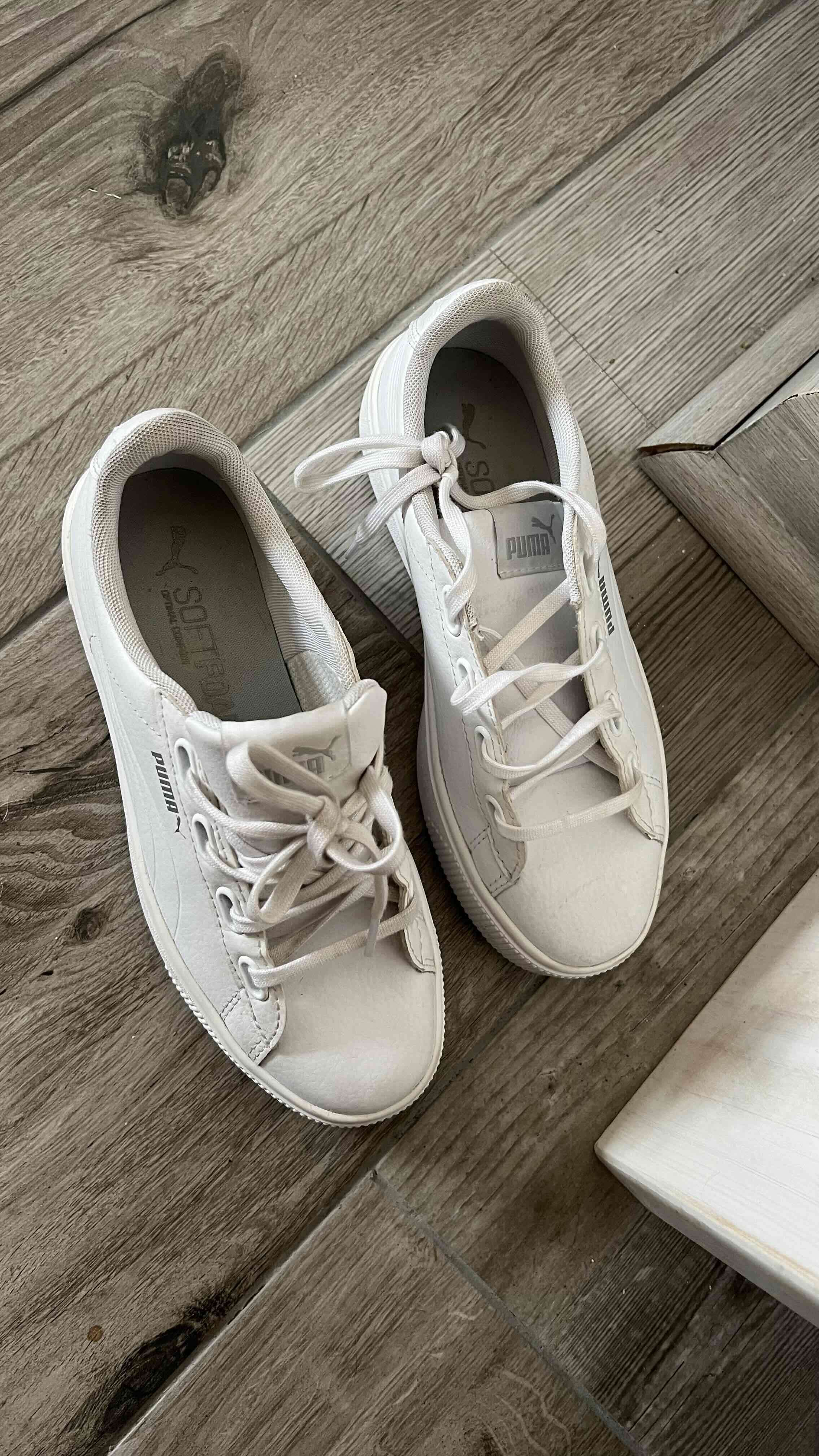 Zapatillas blancas Puma nuevas - miniatura 2