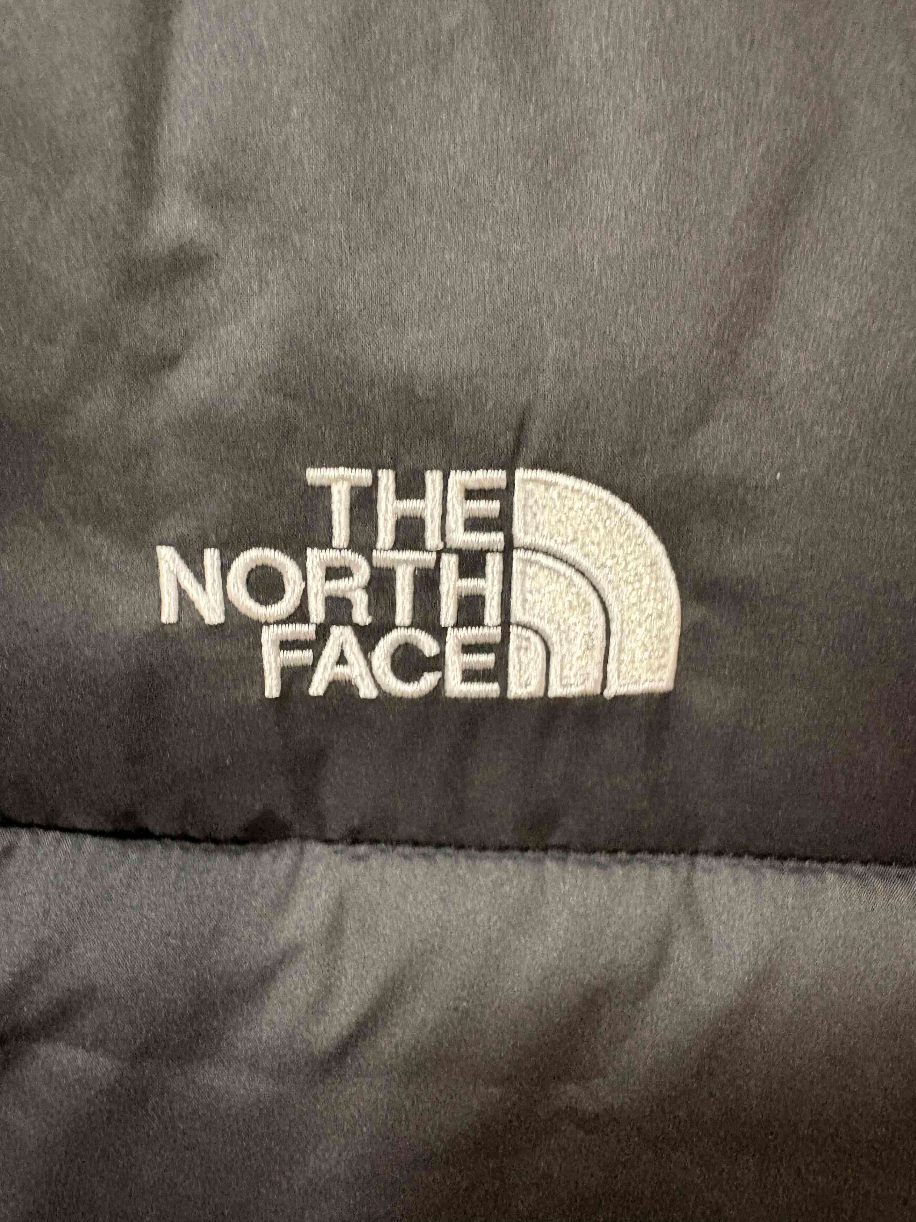 Chaqueta negra acolchada North Face - miniatura 2