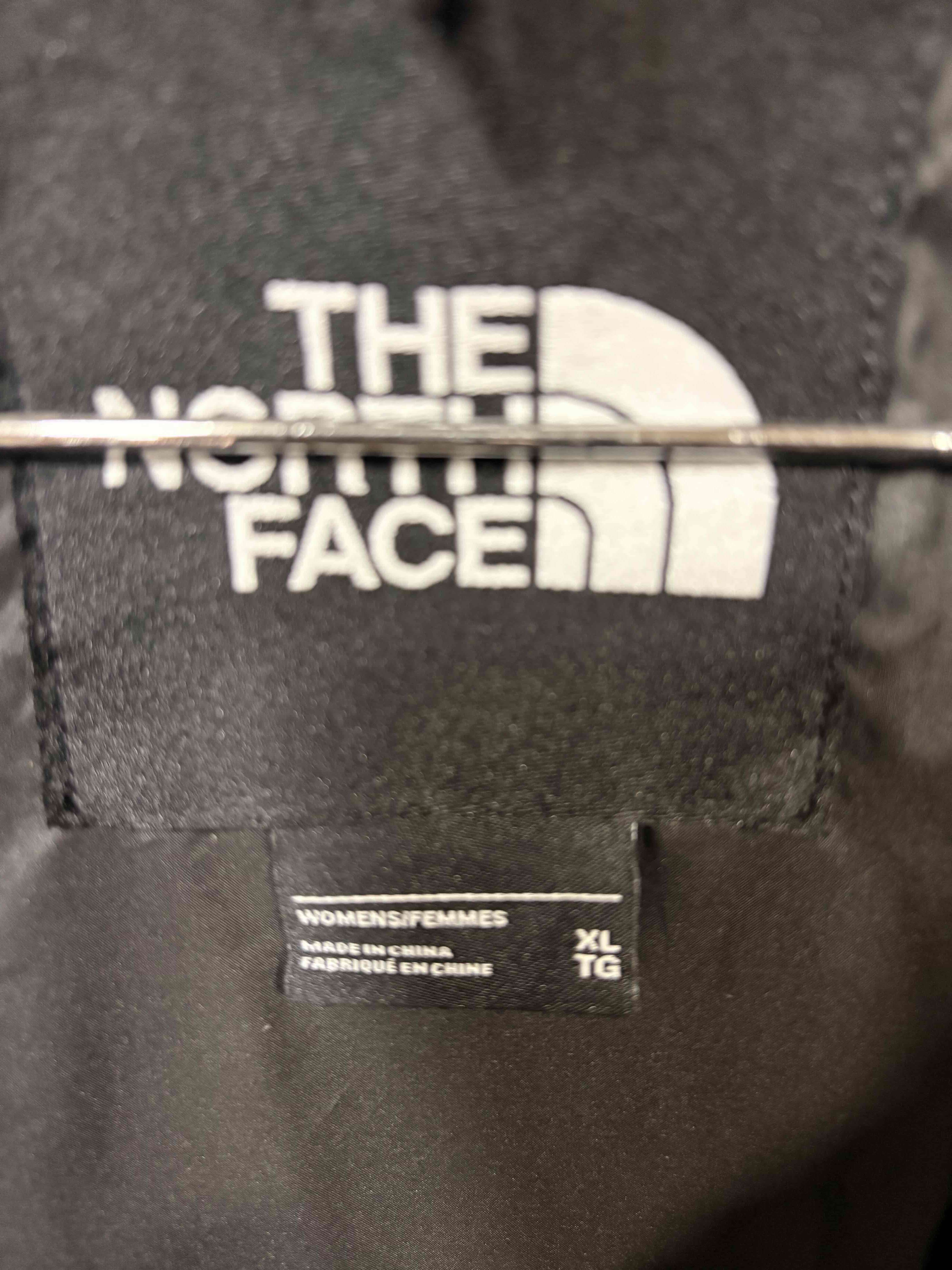 Chaqueta negra acolchada North Face - miniatura 3