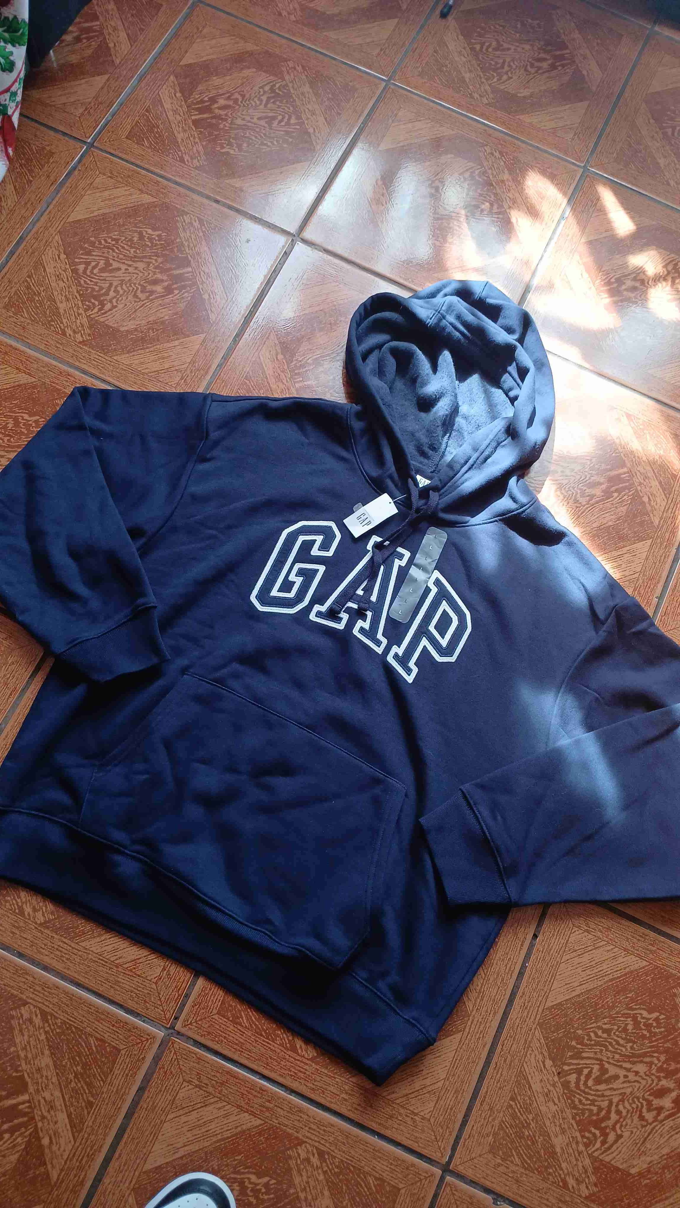 Polerón azul con capucha GAP