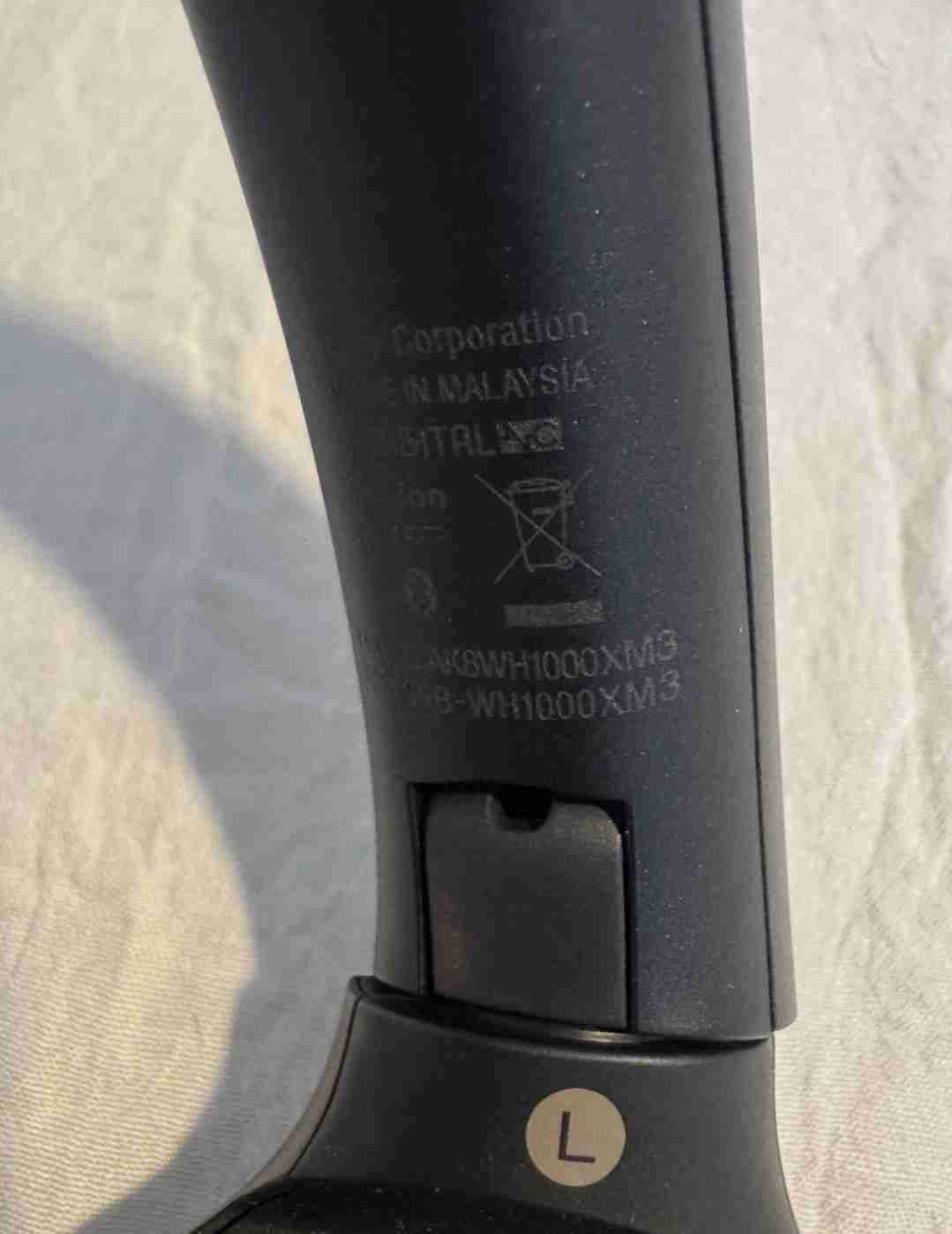 Audífonos  SONY WH-1000XM3 negros inalámb - miniatura 5