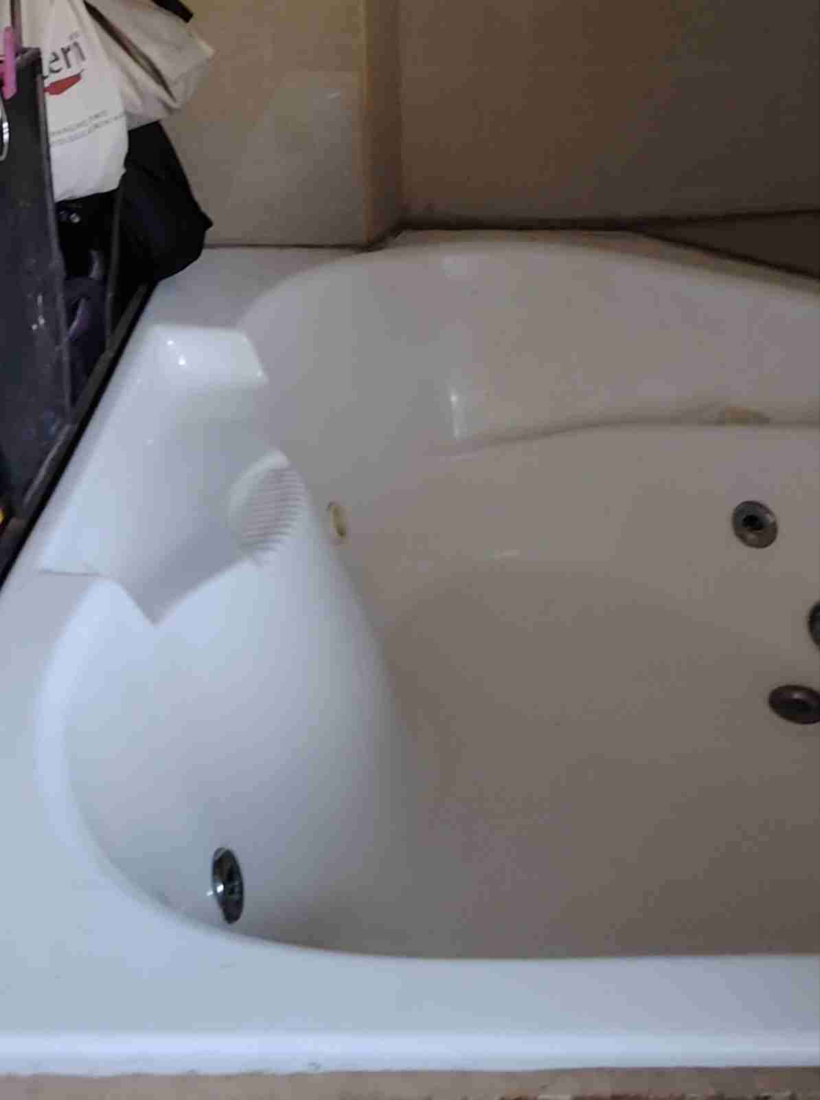 Tina de hidromasaje esquinera - miniatura 2