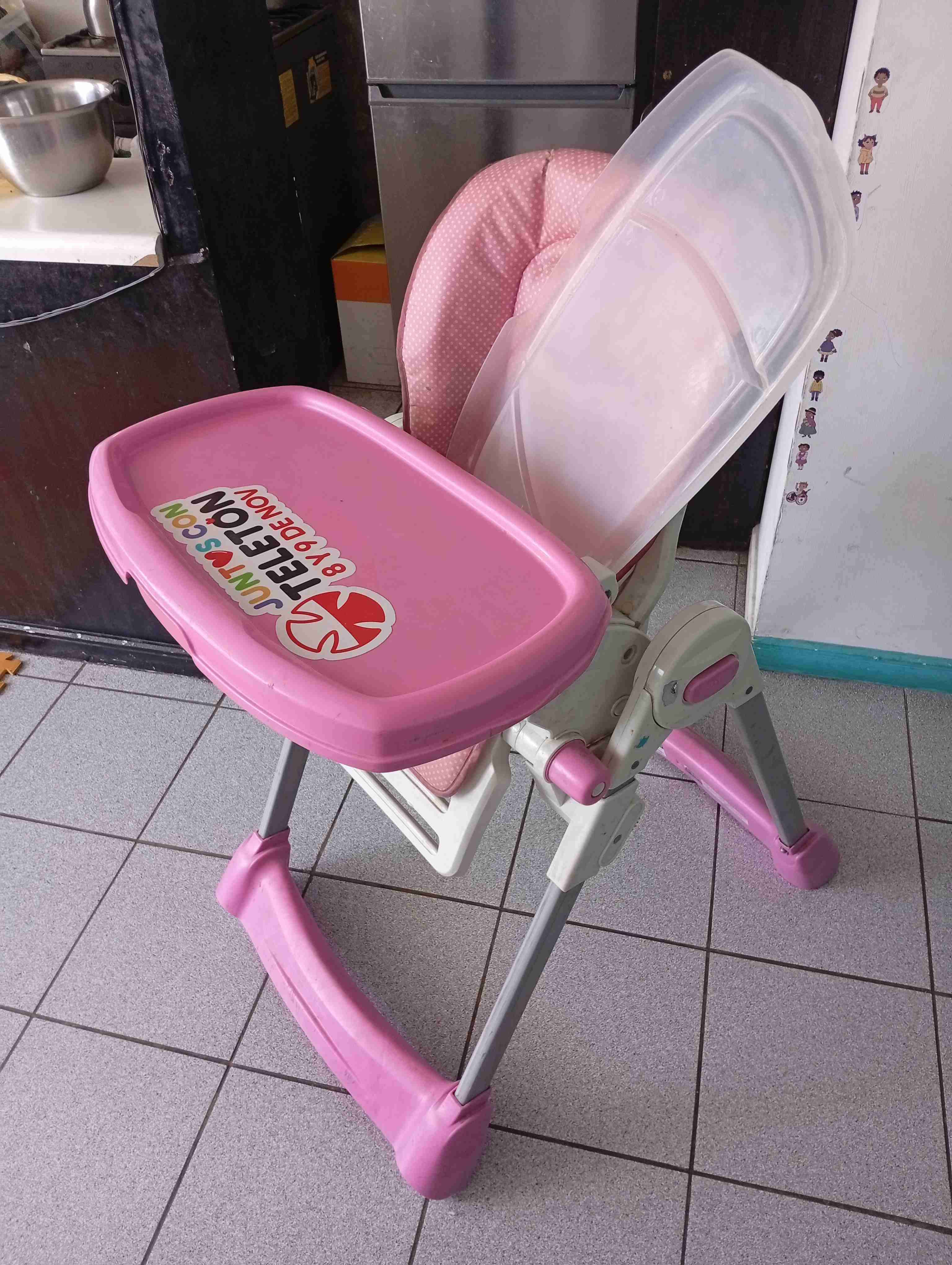 Silla de auto gris para bebé - miniatura 3