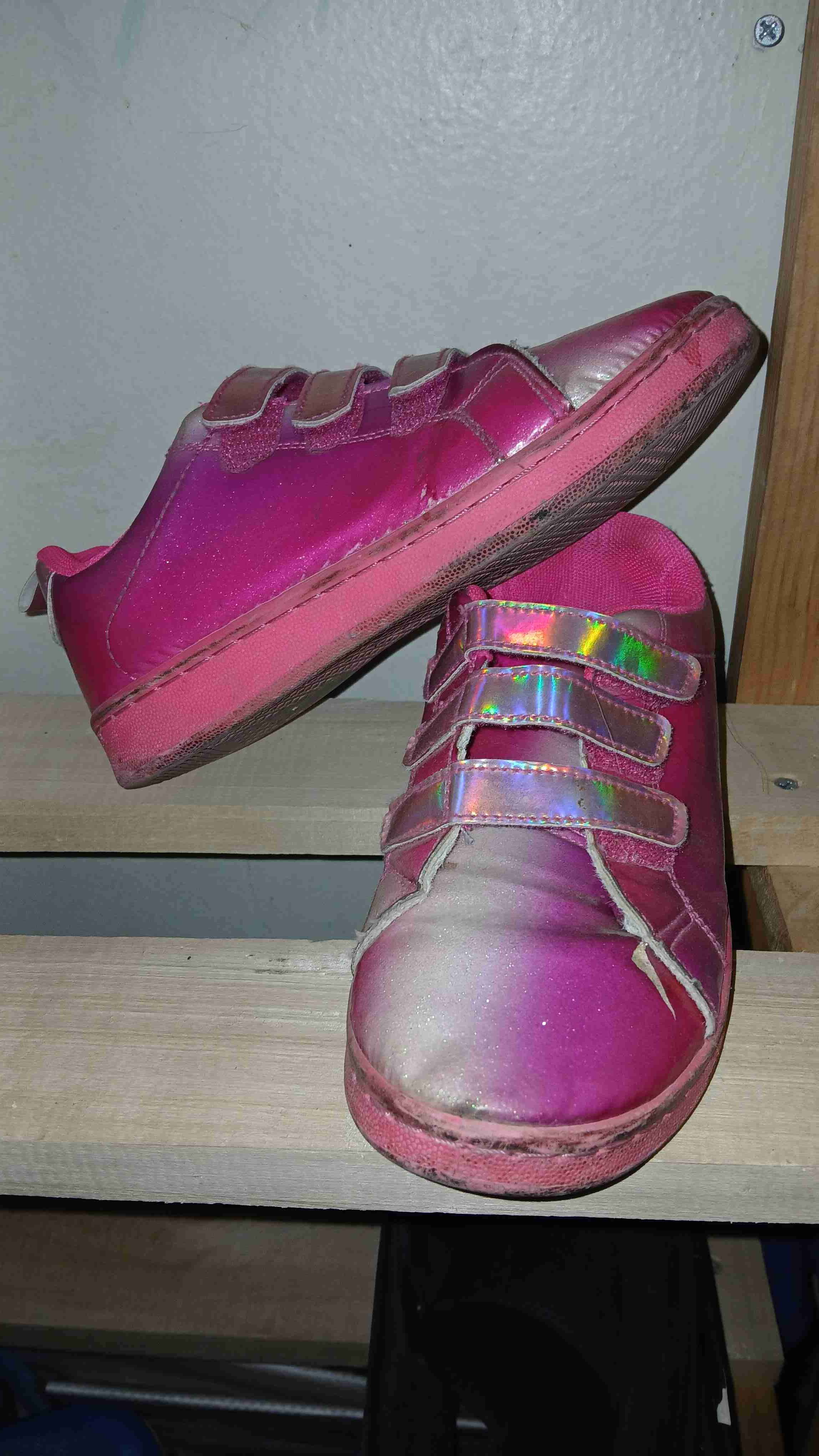 Zapatillas infantiles rosadas brillantes número 33 - miniatura 2