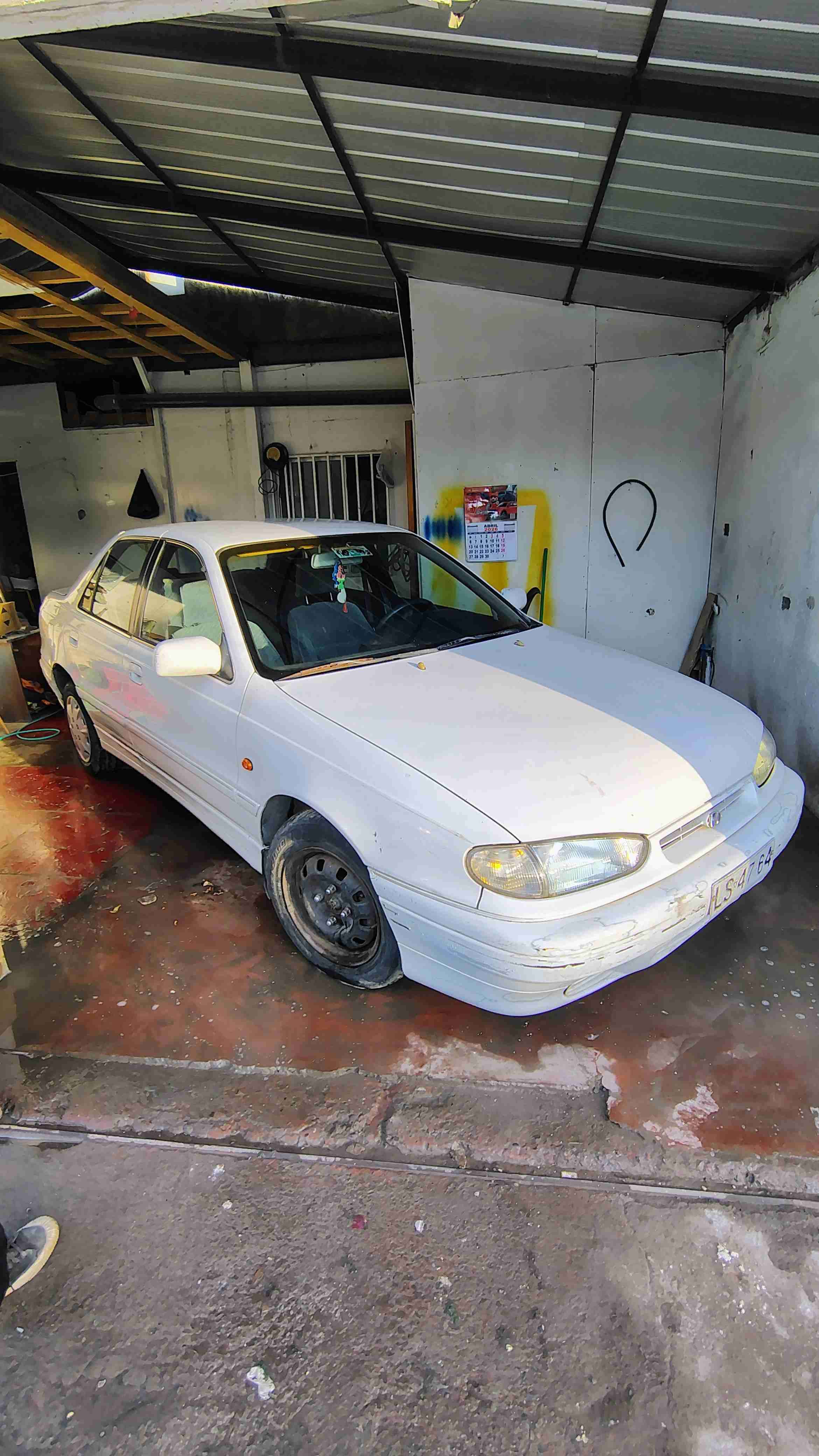 Hyundai Elantra 94 - 6