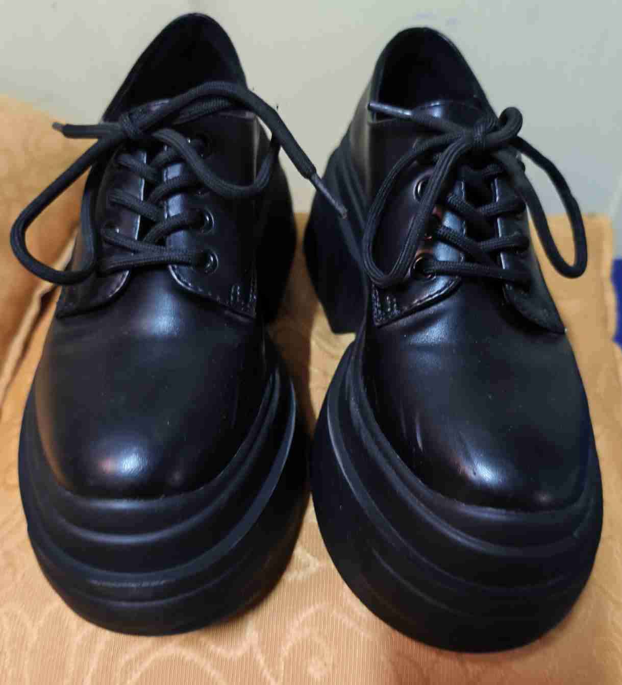 Zapatos negros de plataforma - miniatura 1