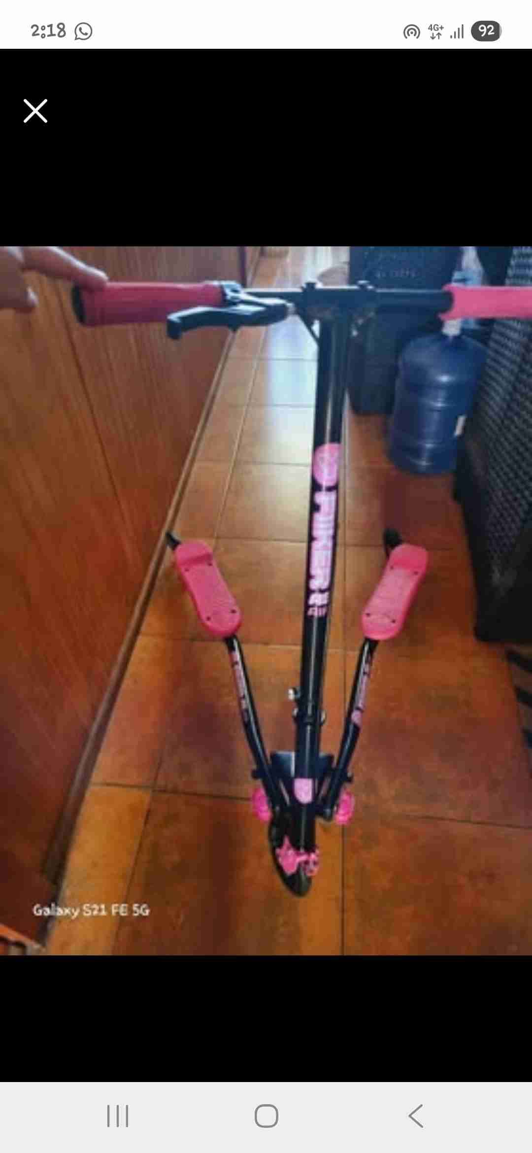 Scooter infantil negro y rosado - miniatura 1