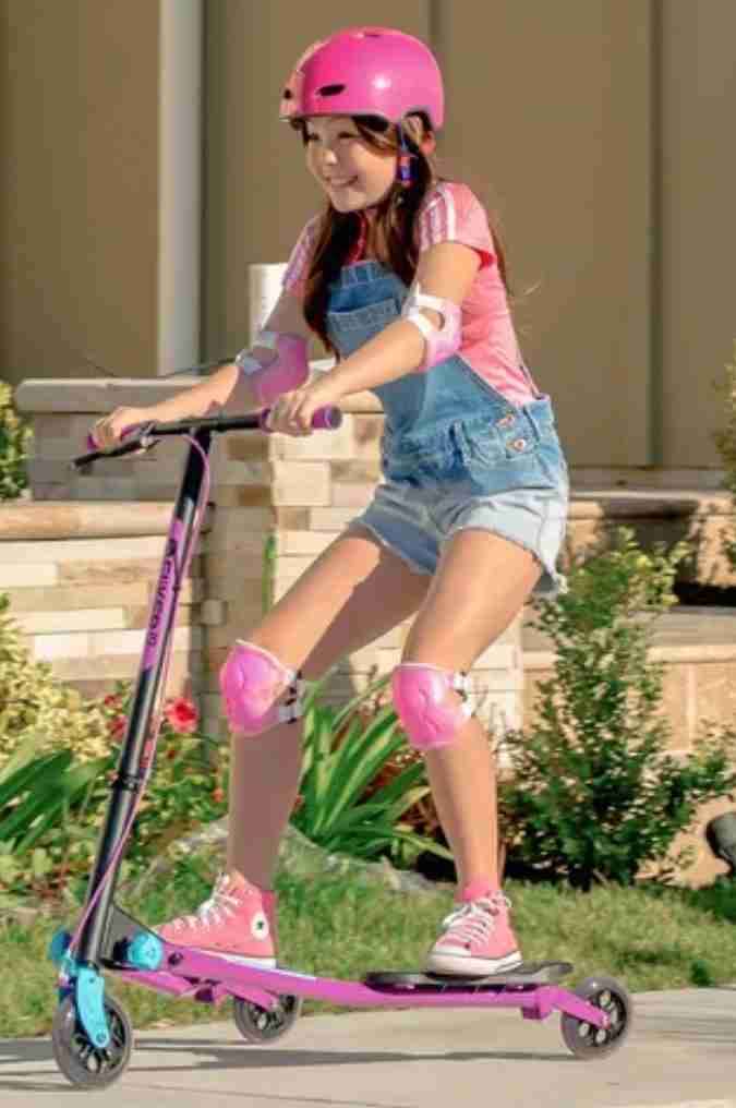 Scooter infantil negro y rosado - miniatura 3