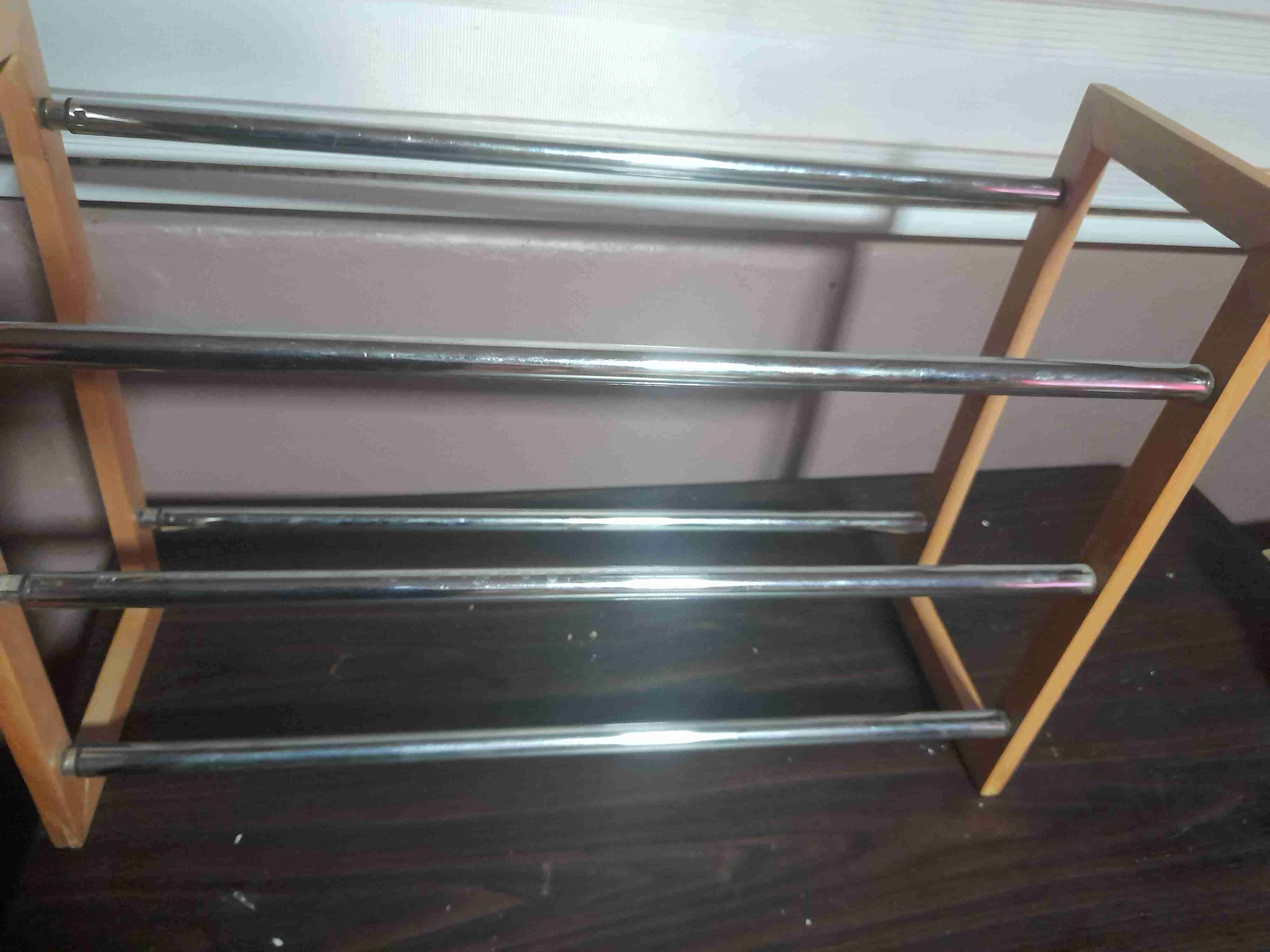 Organizador de zapatos de madera y metal - miniatura 1