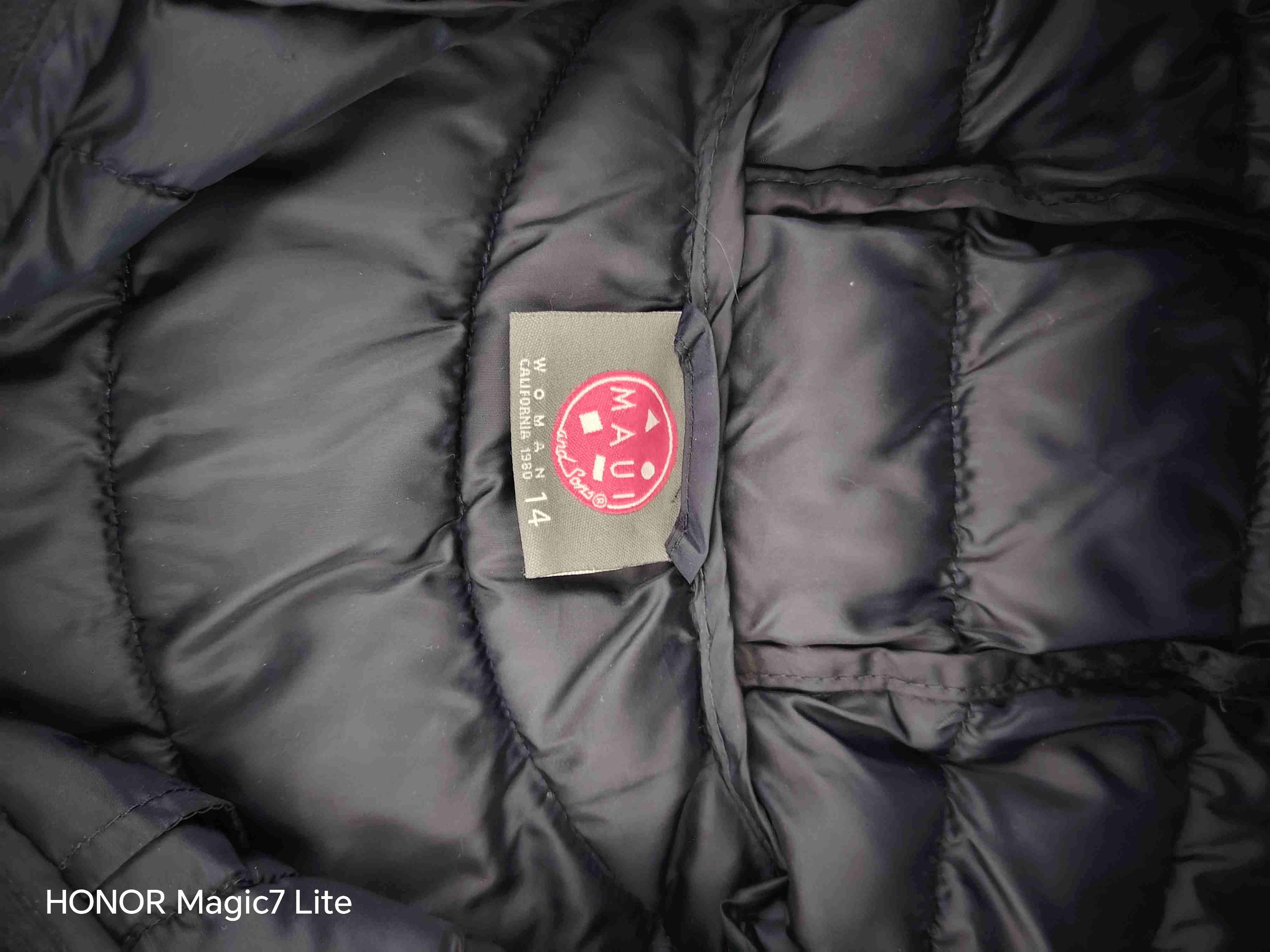 Chaqueta azul con capucha - miniatura 2