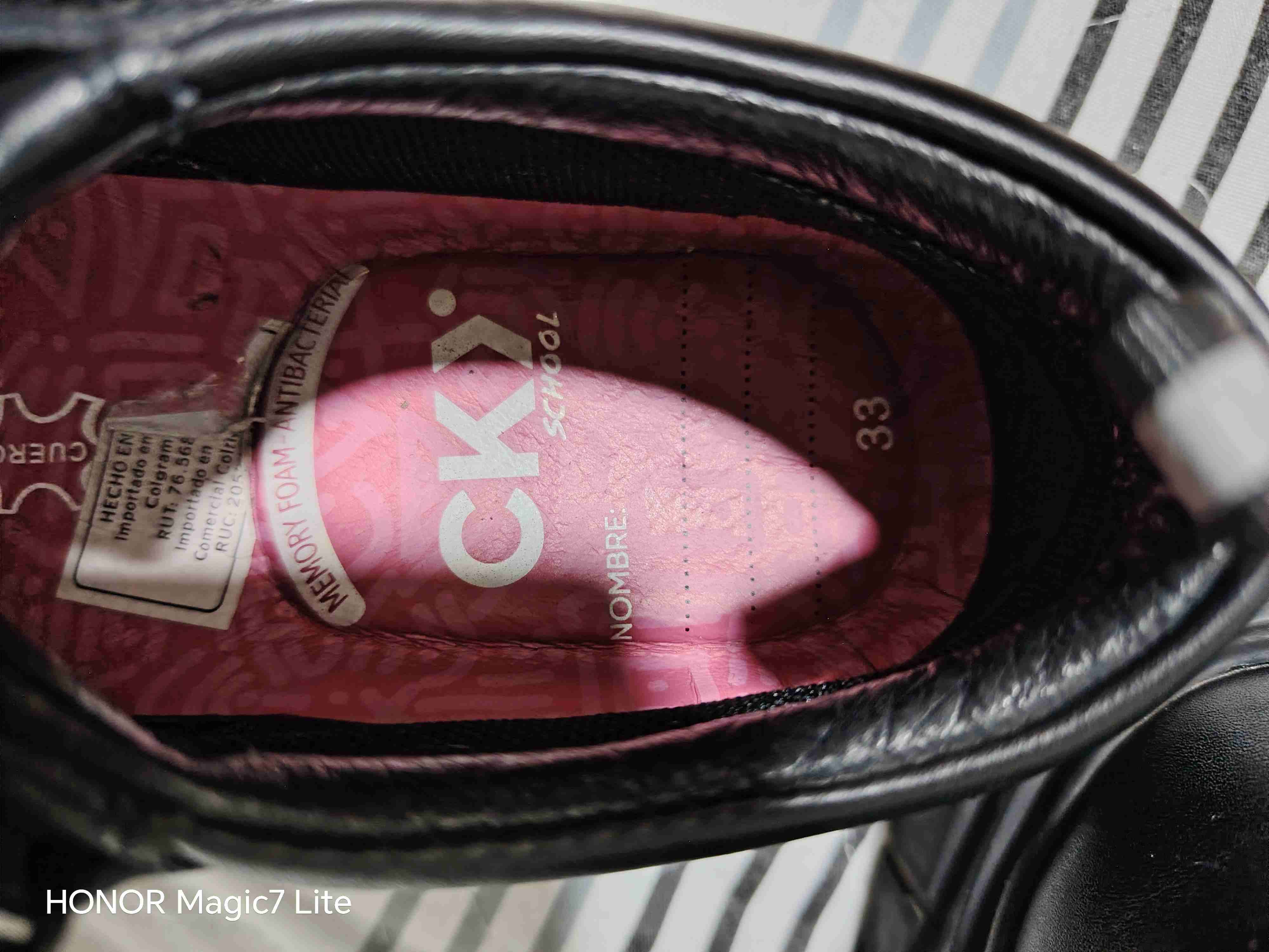 Zapatos escolares de cuero negro - miniatura 3