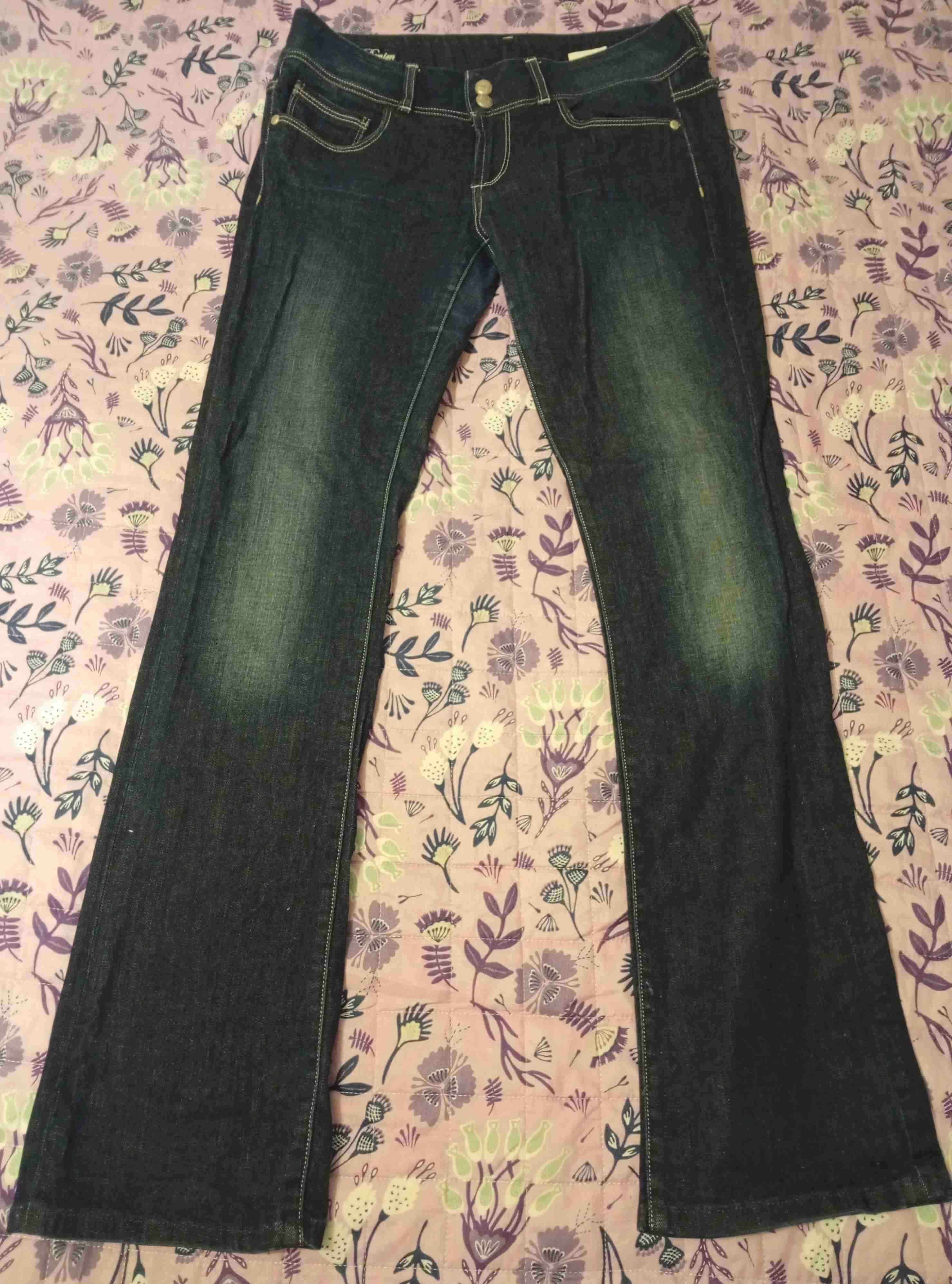 Pantalones de mezclilla oscuros - miniatura 1