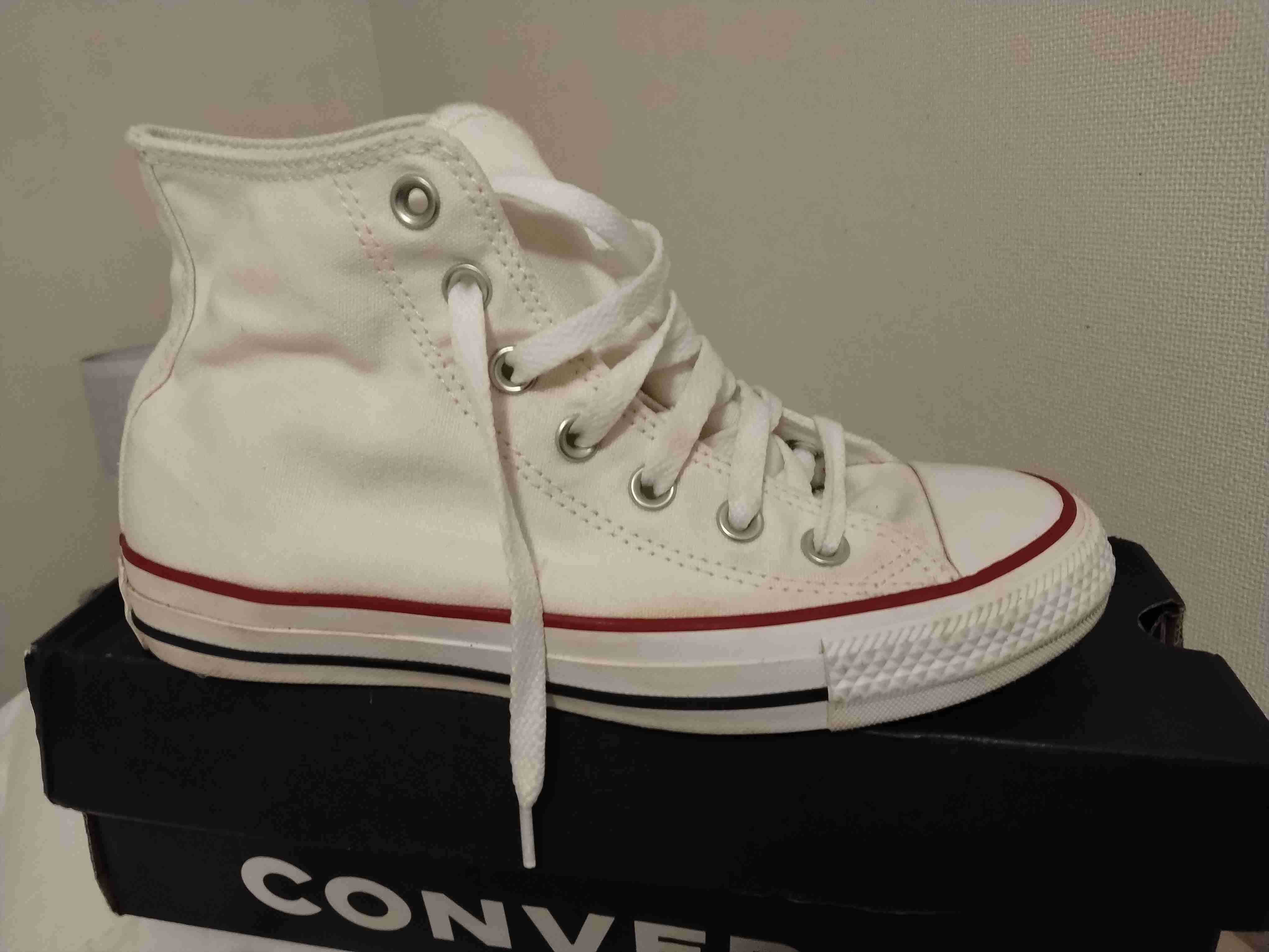 Zapatillas blancas de lona