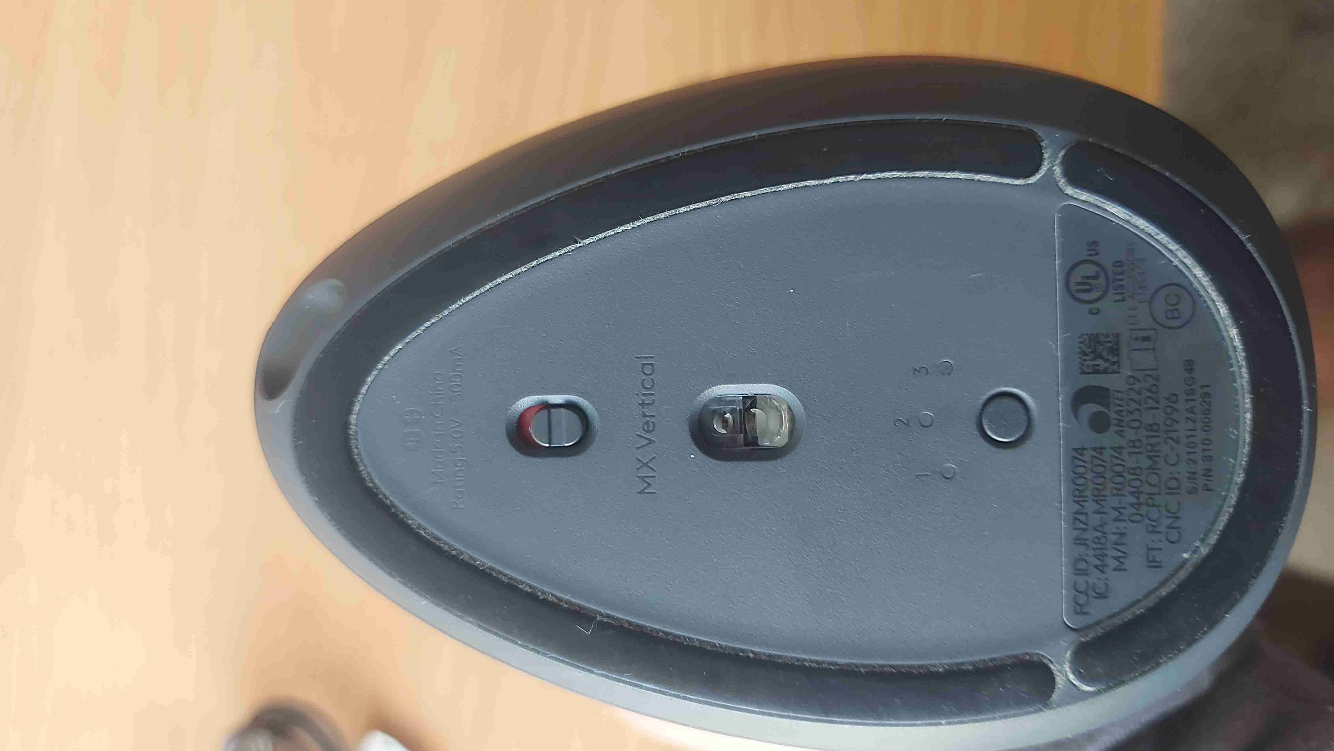 Mouse ergonómico Logitech gris - miniatura 4