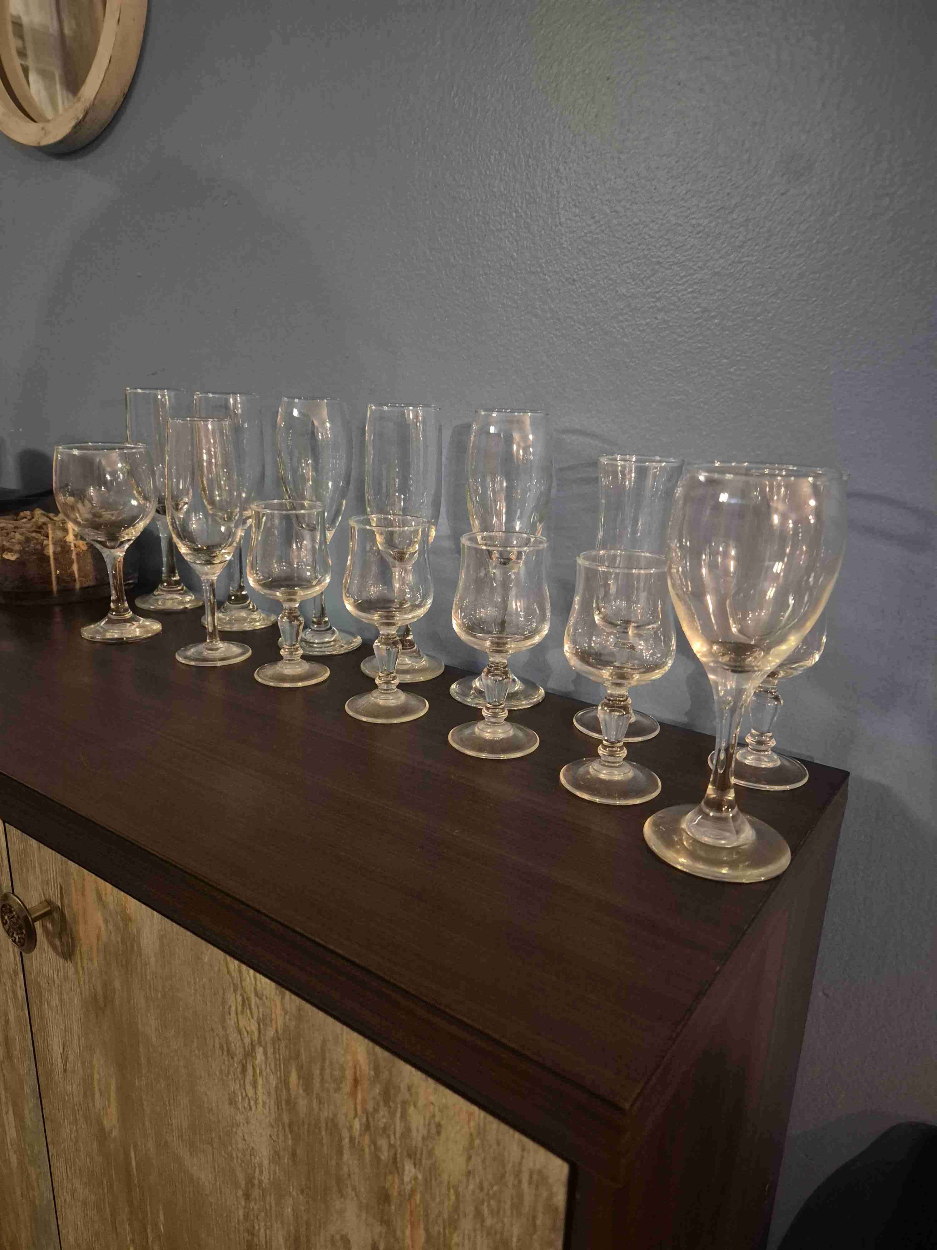 Set de copas de vidrio, bowl y florero - miniatura 3