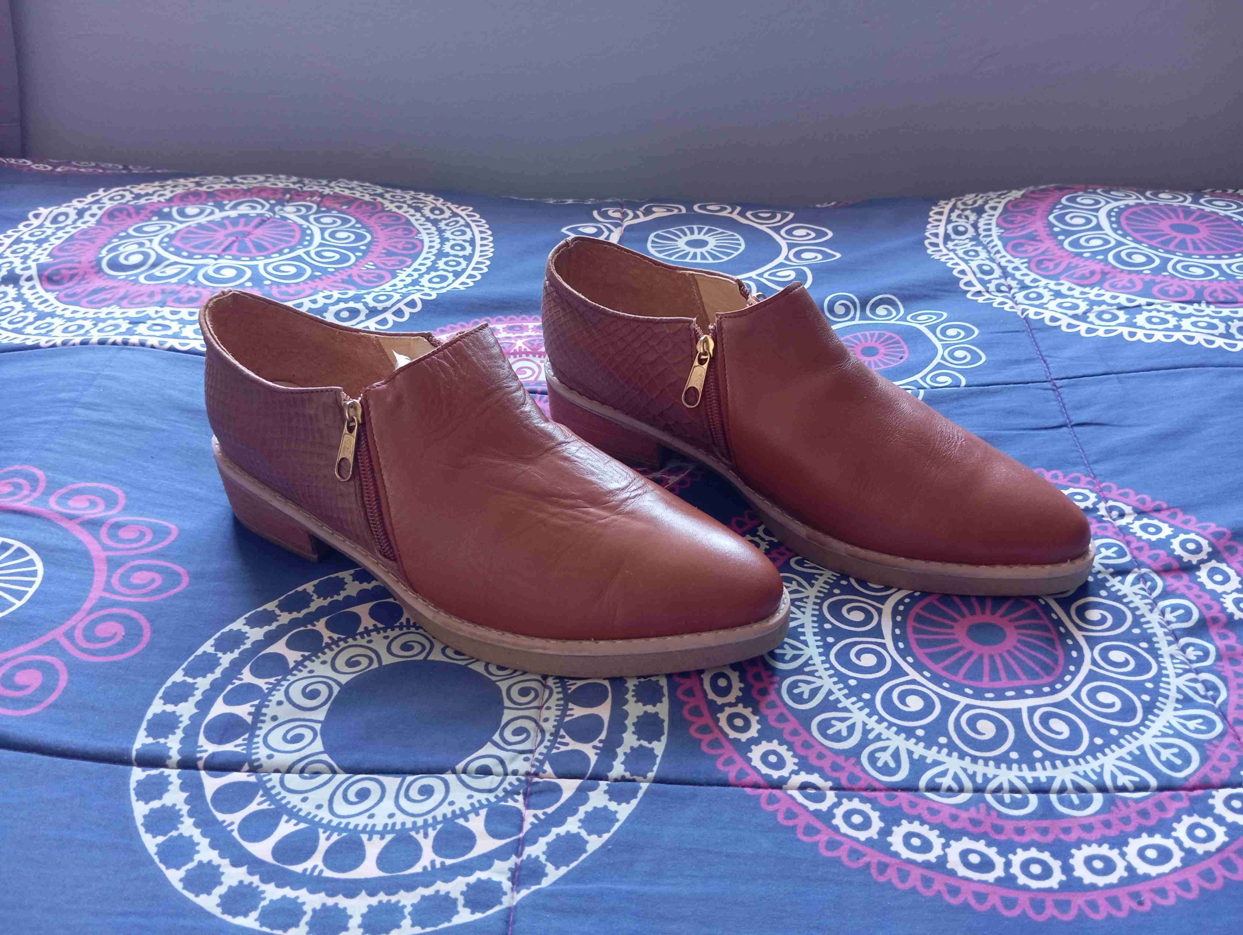 Botines de cuero marrón 🤎 - miniatura 1