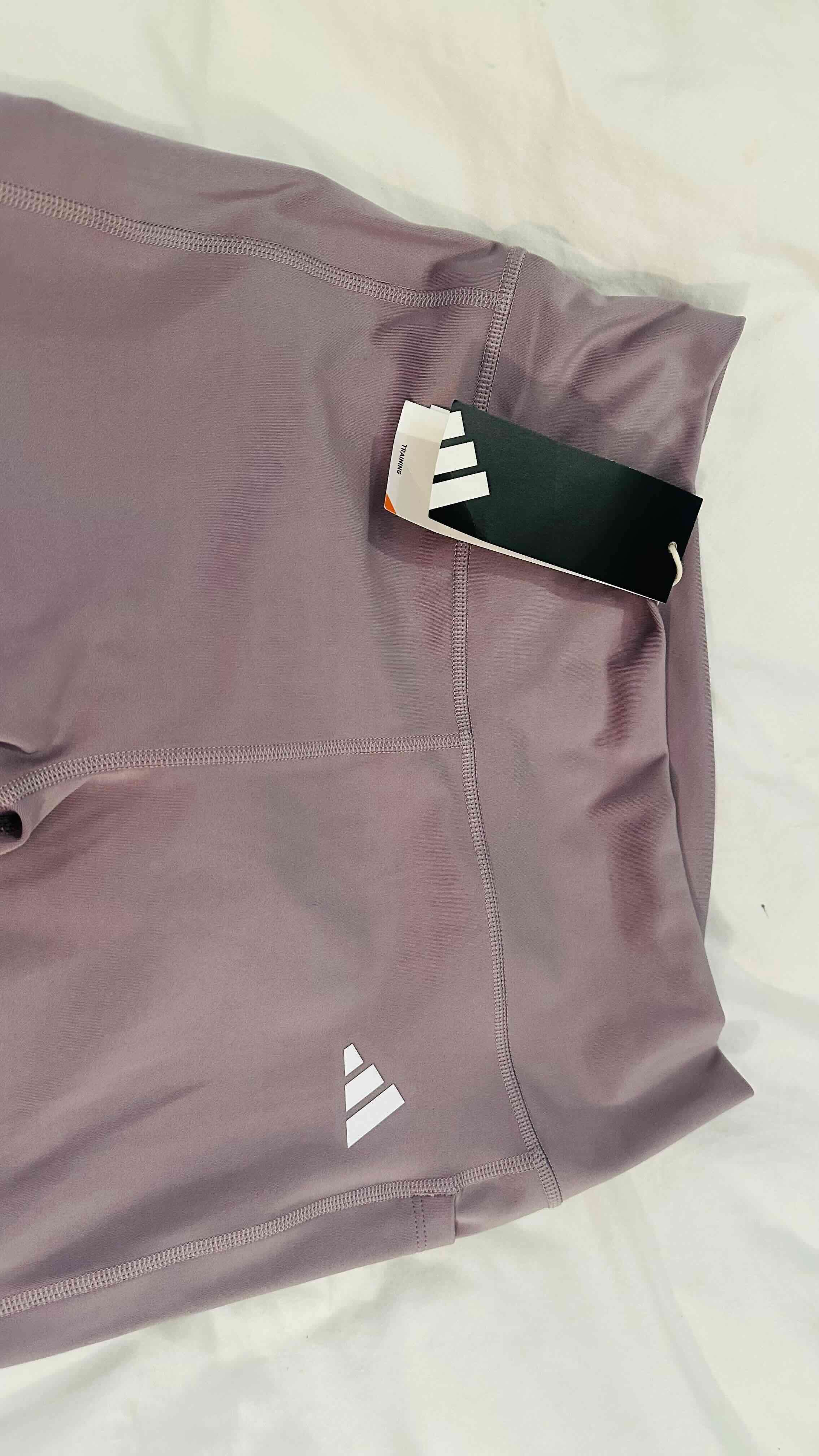 Leggings deportivos rosas - miniatura 3