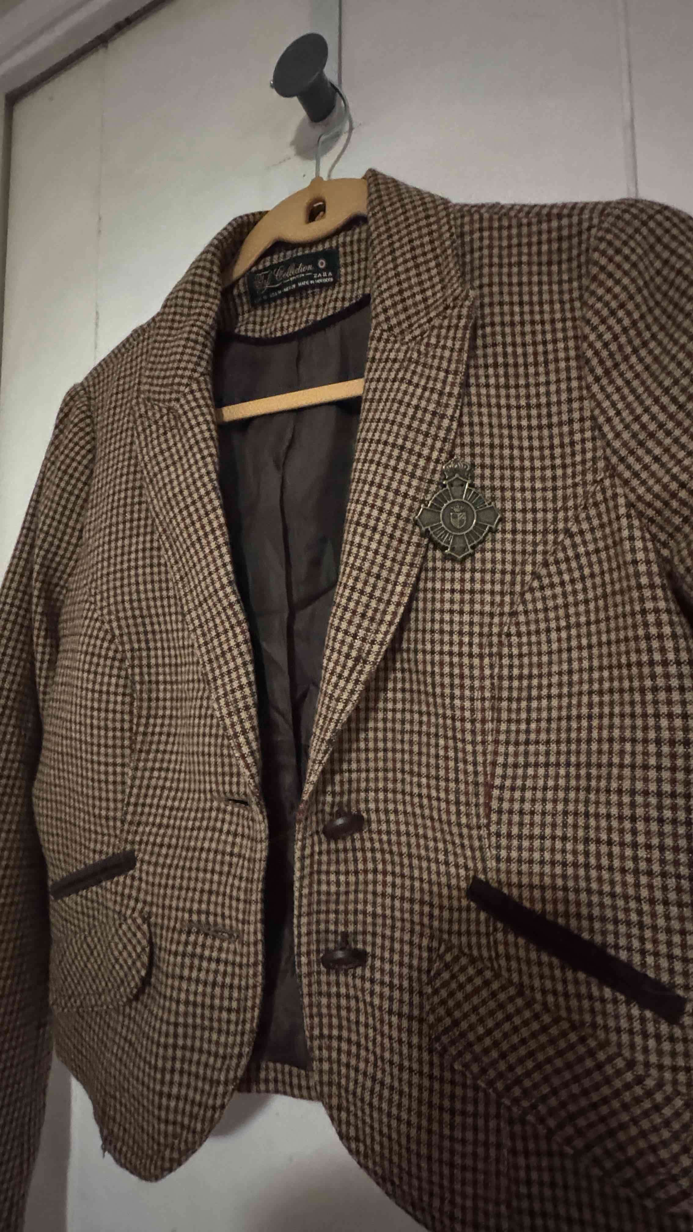 Blazer de colección Trl de Zara tipo Brítish - miniatura 4