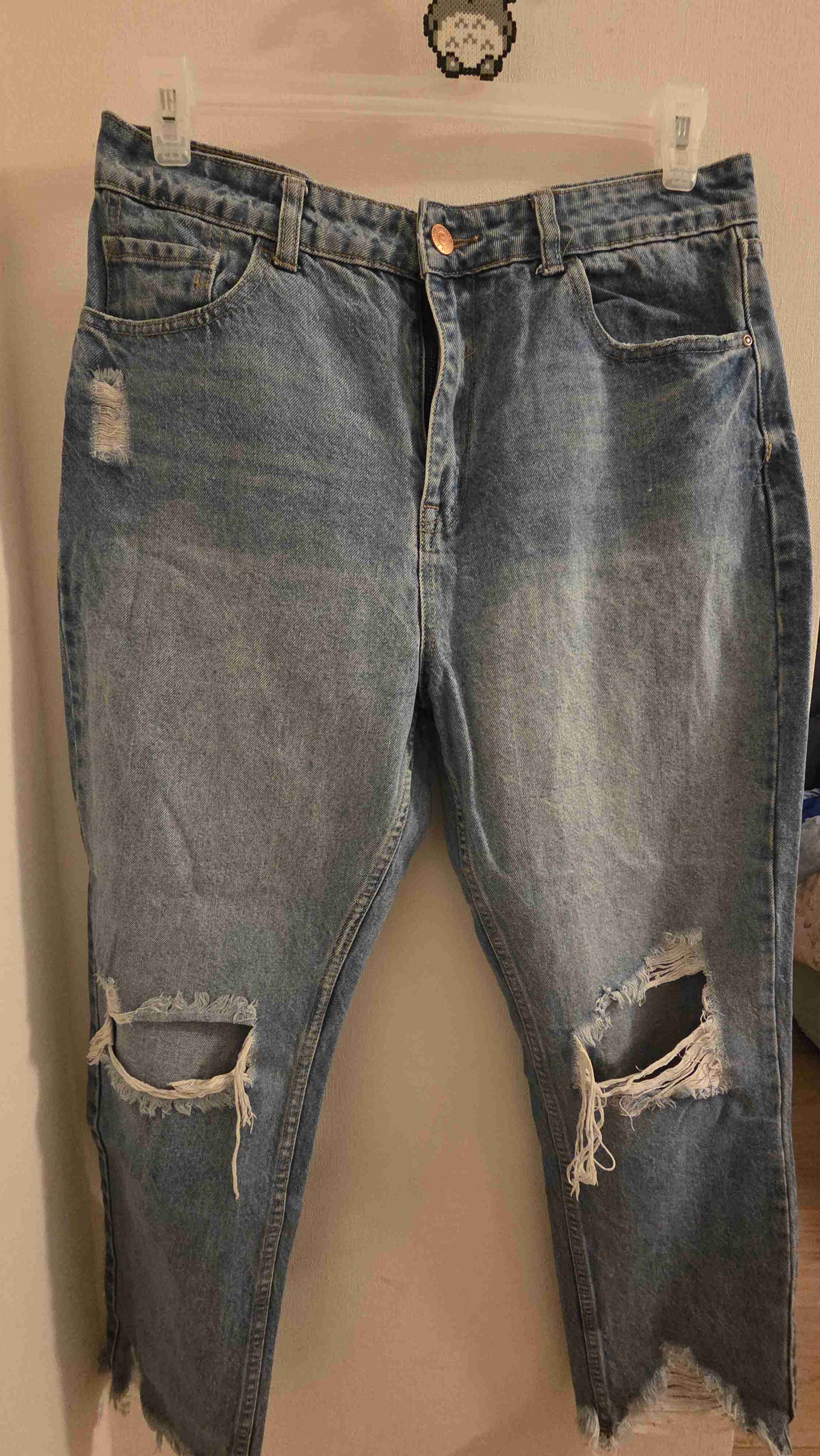 Jeans rotos azul claro