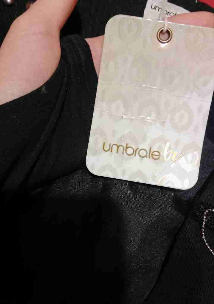 Chaleco negro con flecos y tachas - miniatura 4