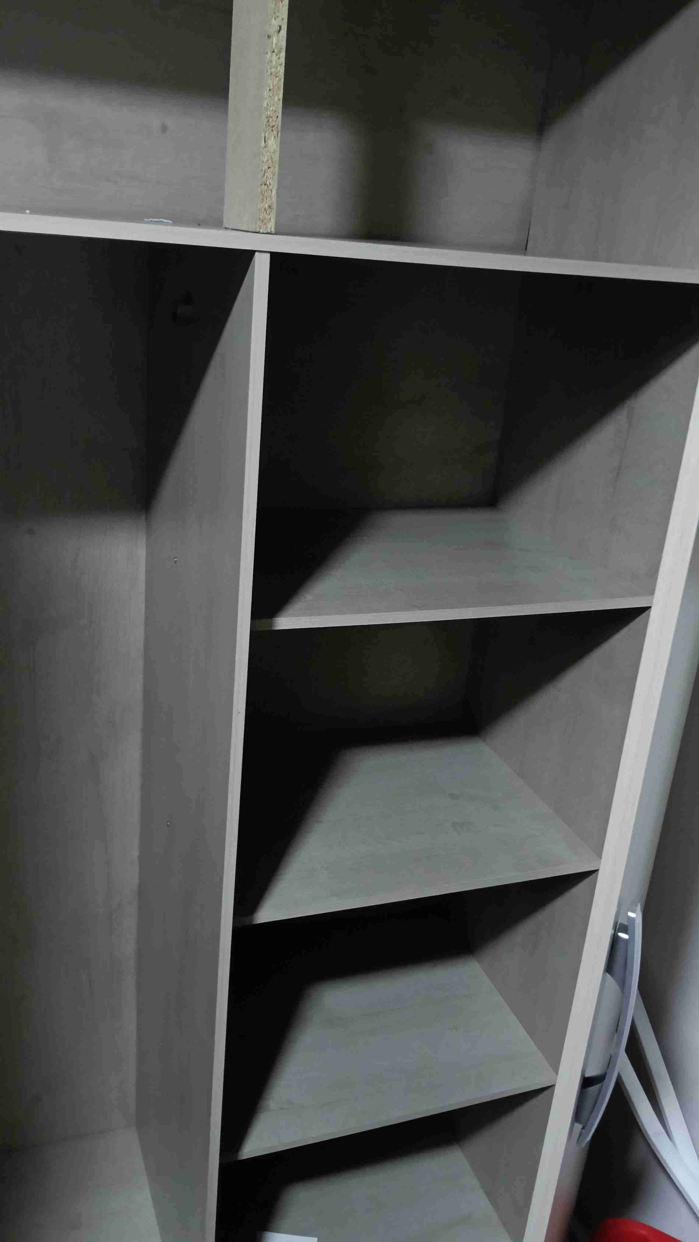 Closet de madera de dos puertas - miniatura 2