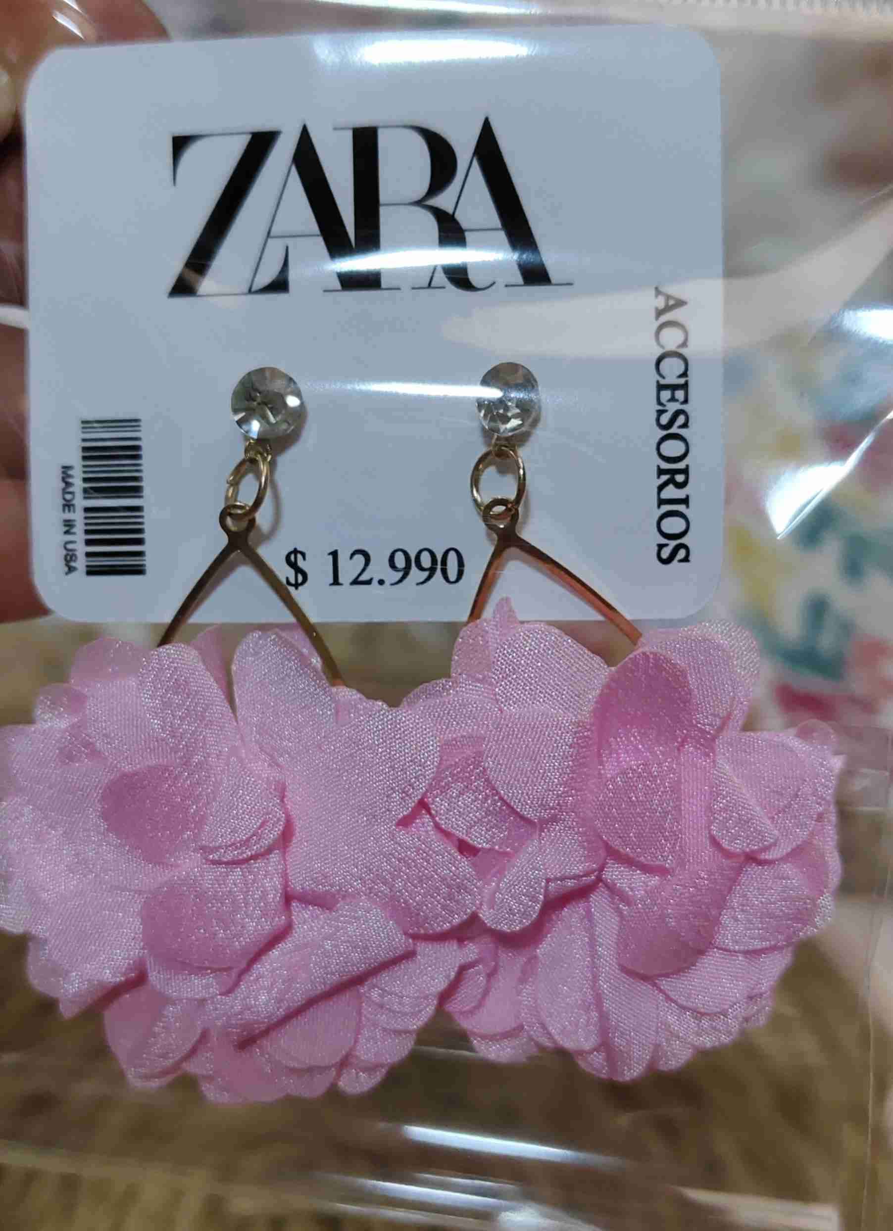 Aros dorados con flores rojas Zara - 2