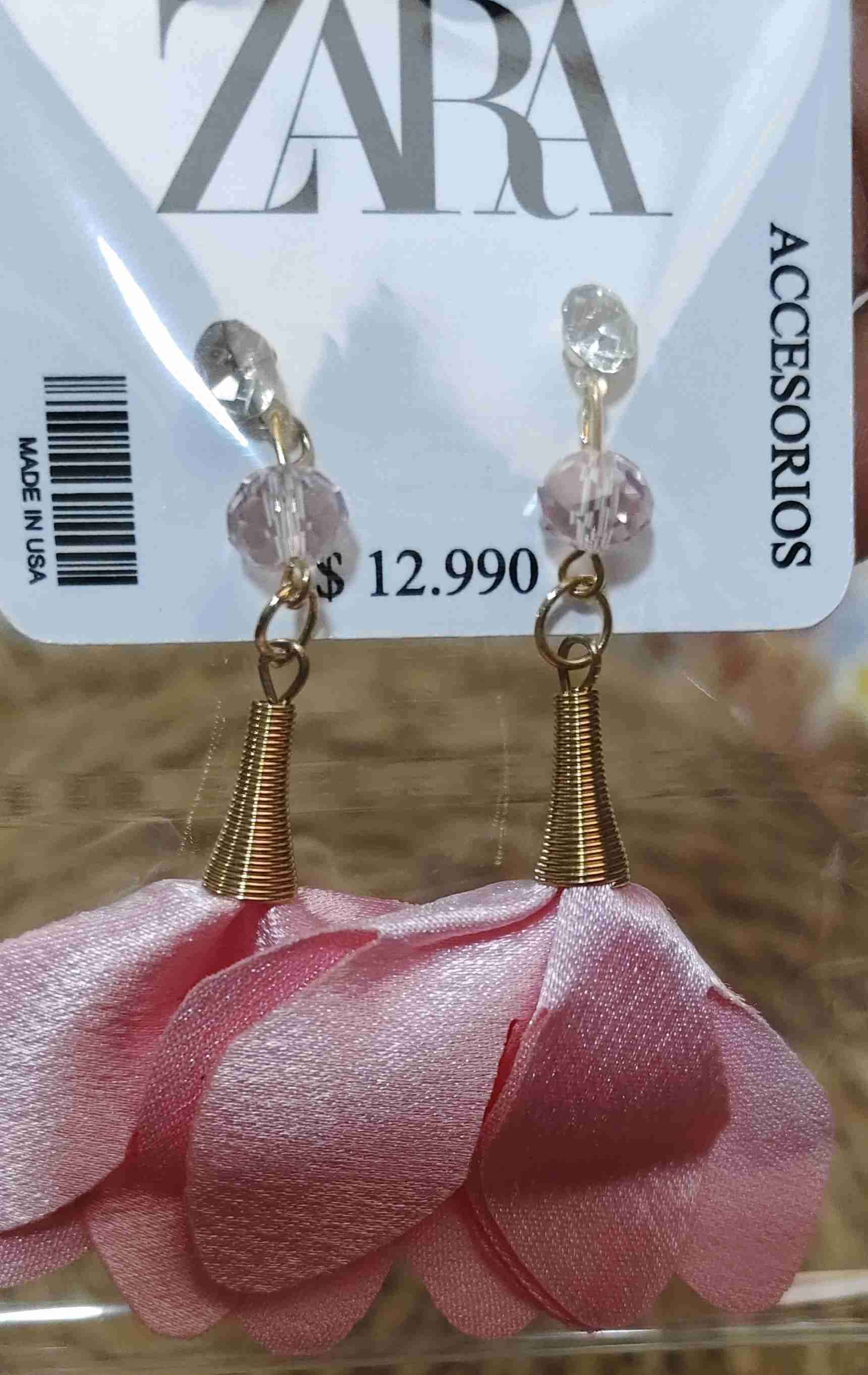 Aros colgantes Zara con perla y borla - miniatura 2