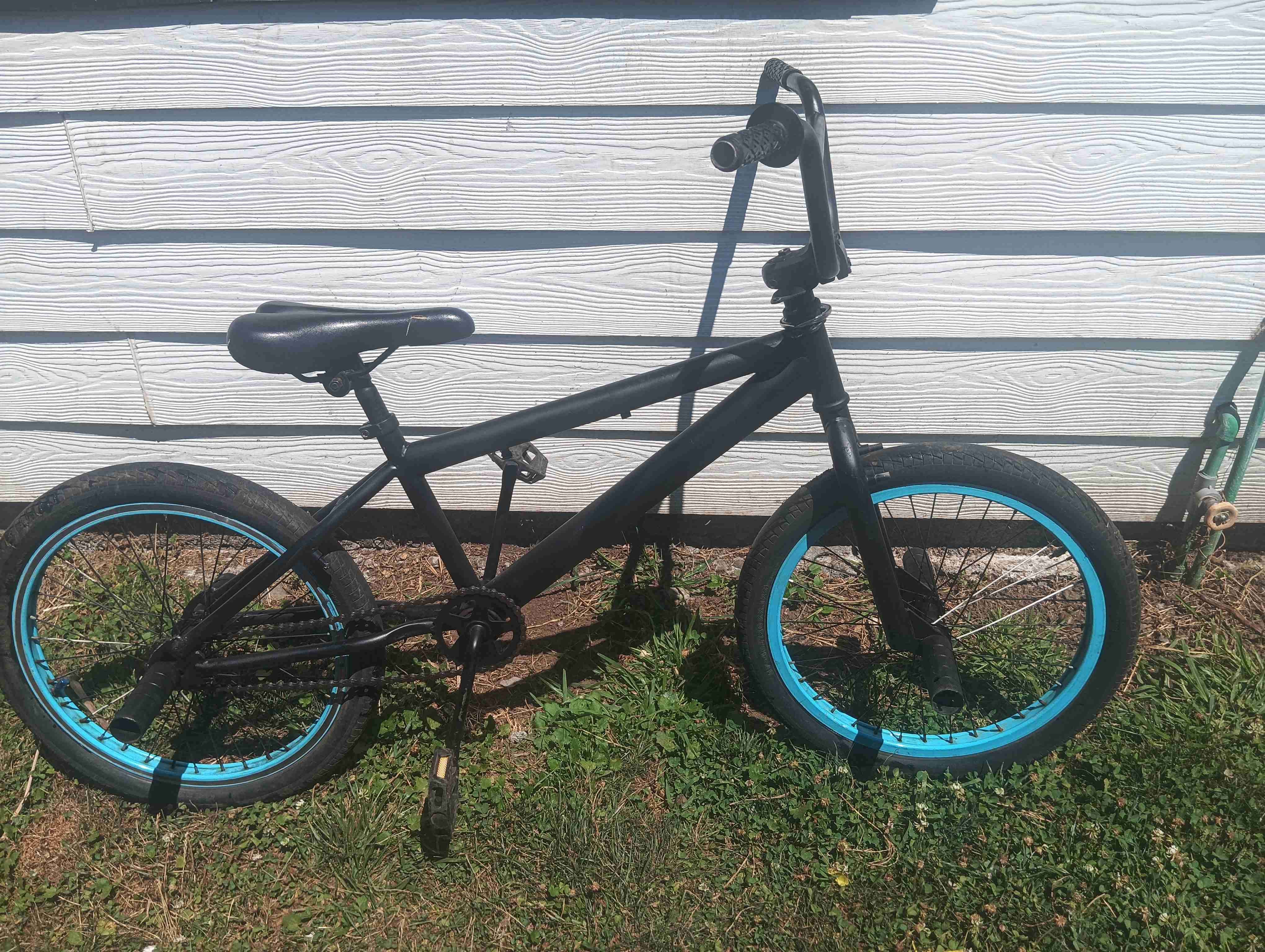 Bicicleta BMX color negro - miniatura 1