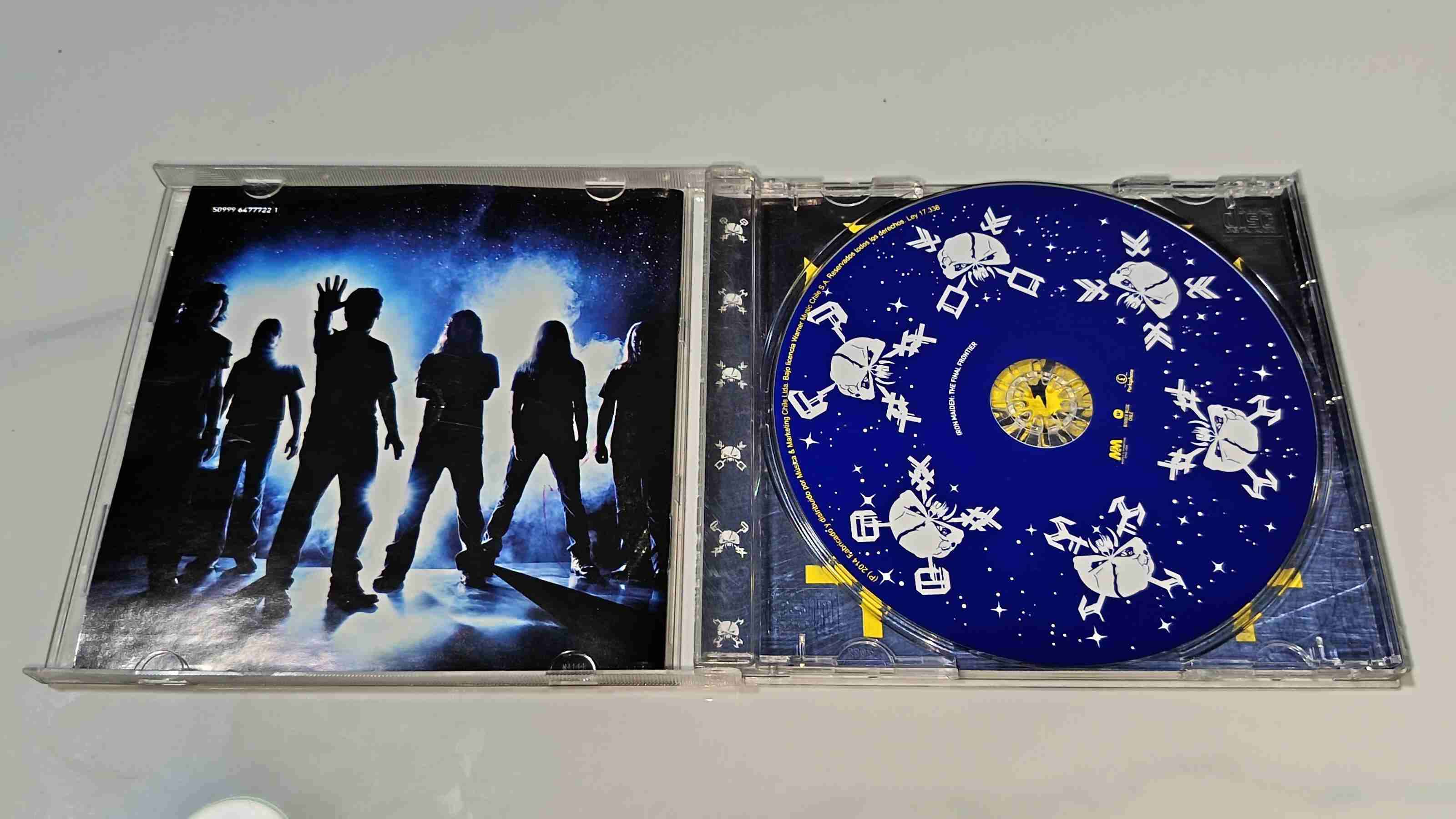 CD Iron Maiden The Final Frontier - miniatura 3