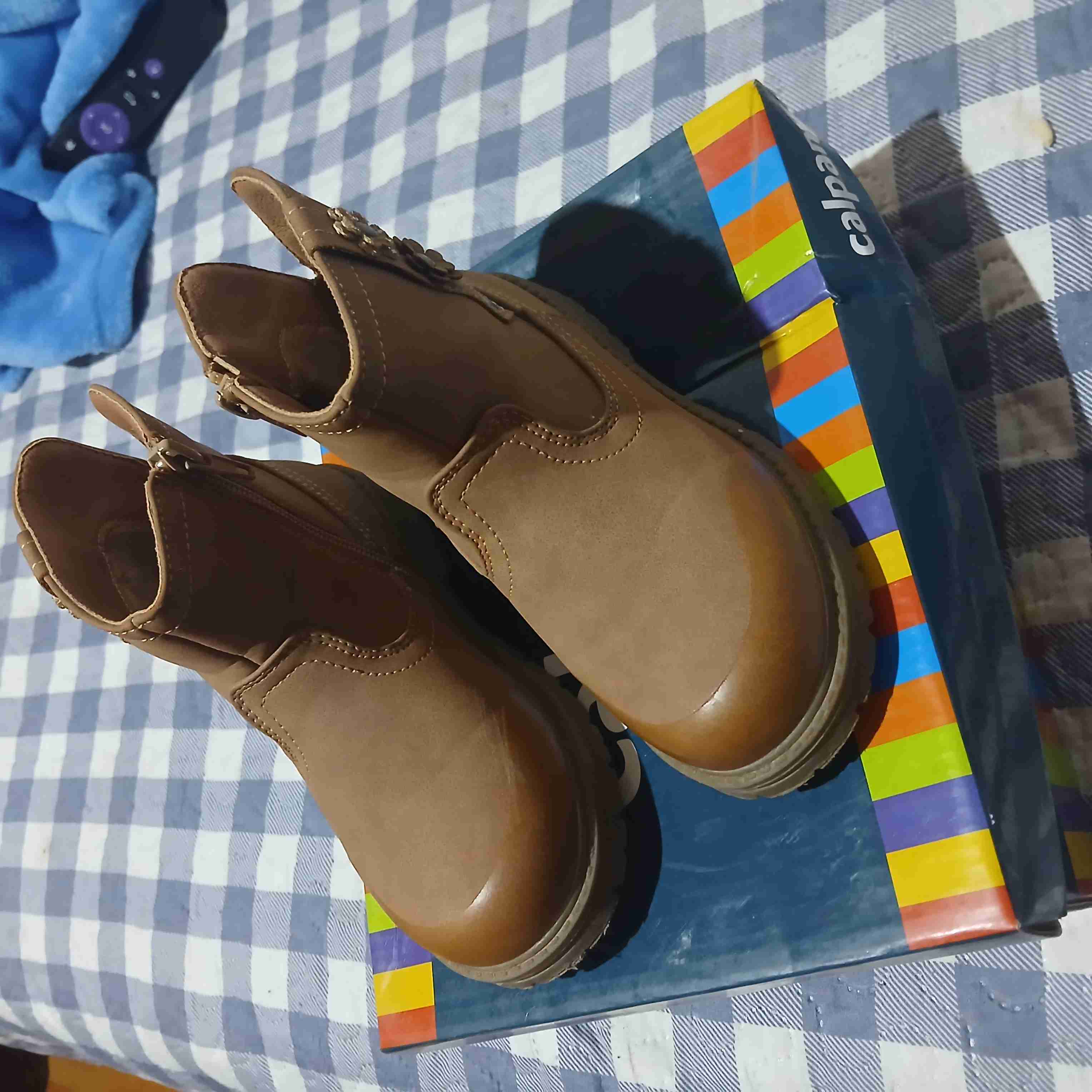 Botines camel para niños - miniatura 3