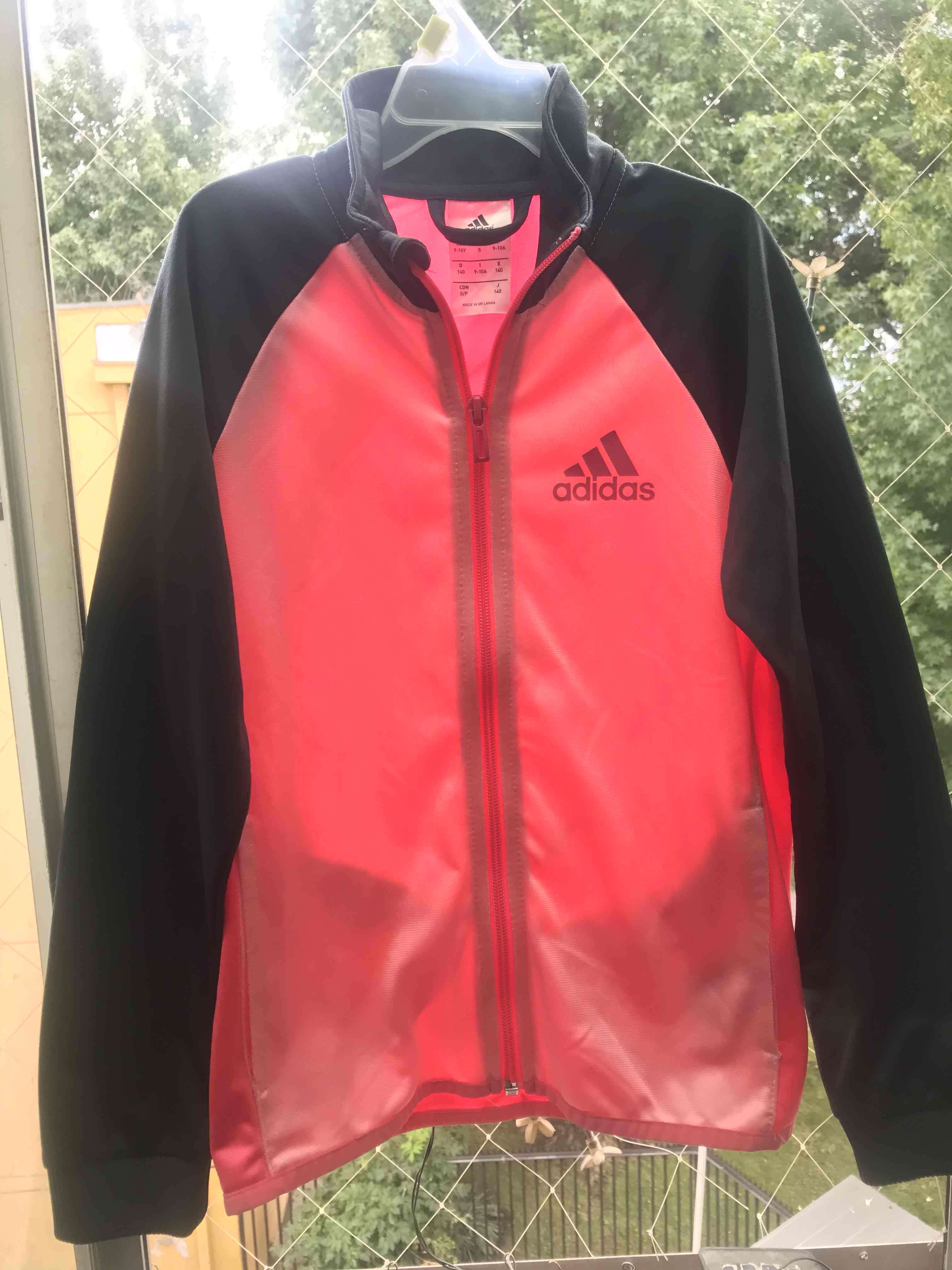 Poleron  Adidas rosado y gris. Talla 9-10 - miniatura 2
