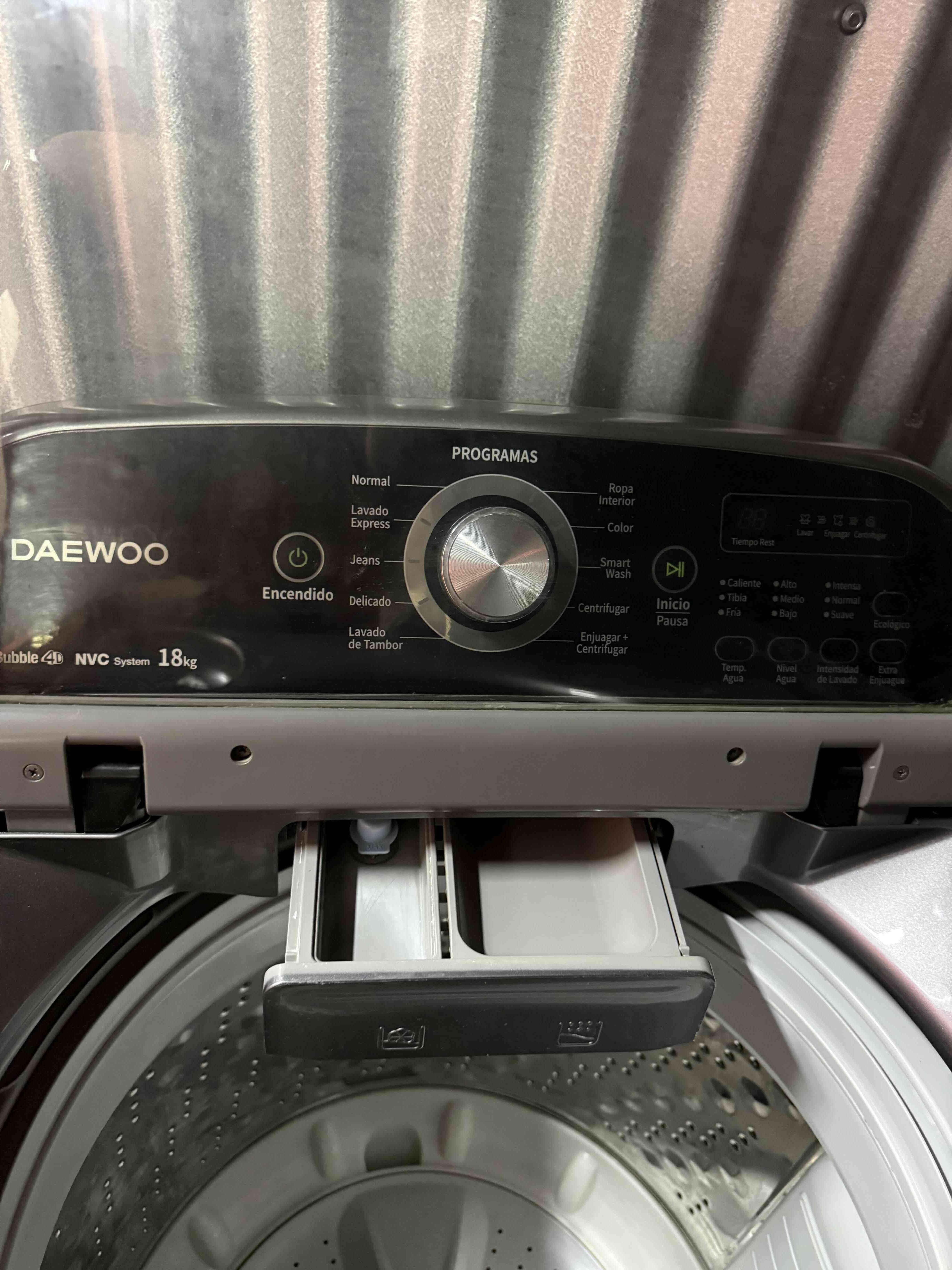 Lavadora Daewoo 18 Kg alta eficiencia - miniatura 3